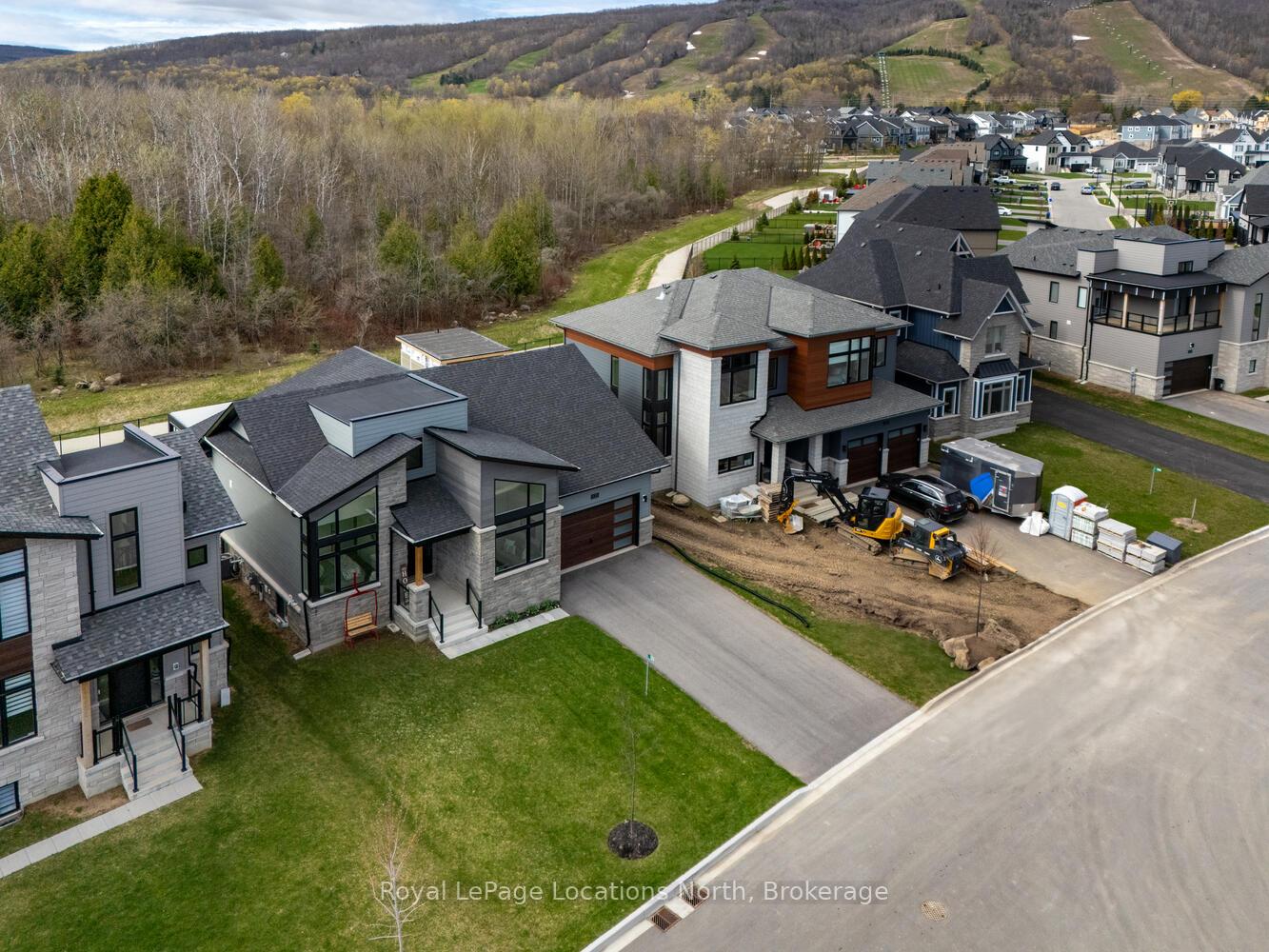 Photo 50 of 123 Stoneleigh Drive, Blue Mountains — HOMEH
