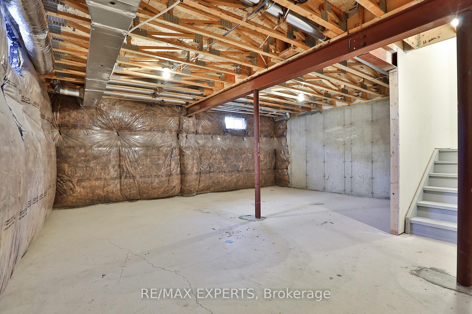 Photo 30 of 1541 Rose Way, Milton, Cobban — HOMEH