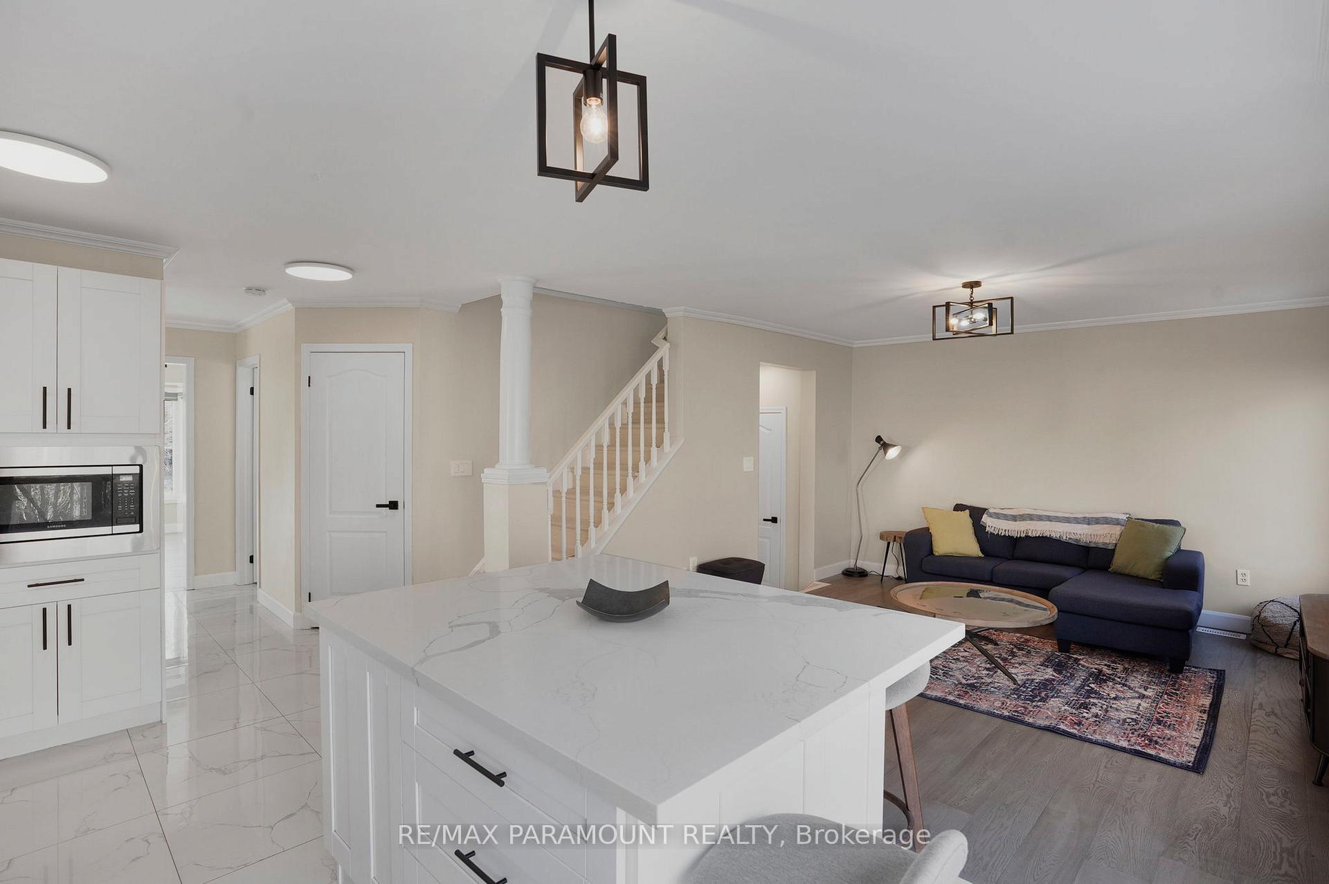 Photo 8 of 1605 Gowling Terrace, Milton, Clarke — HOMEH