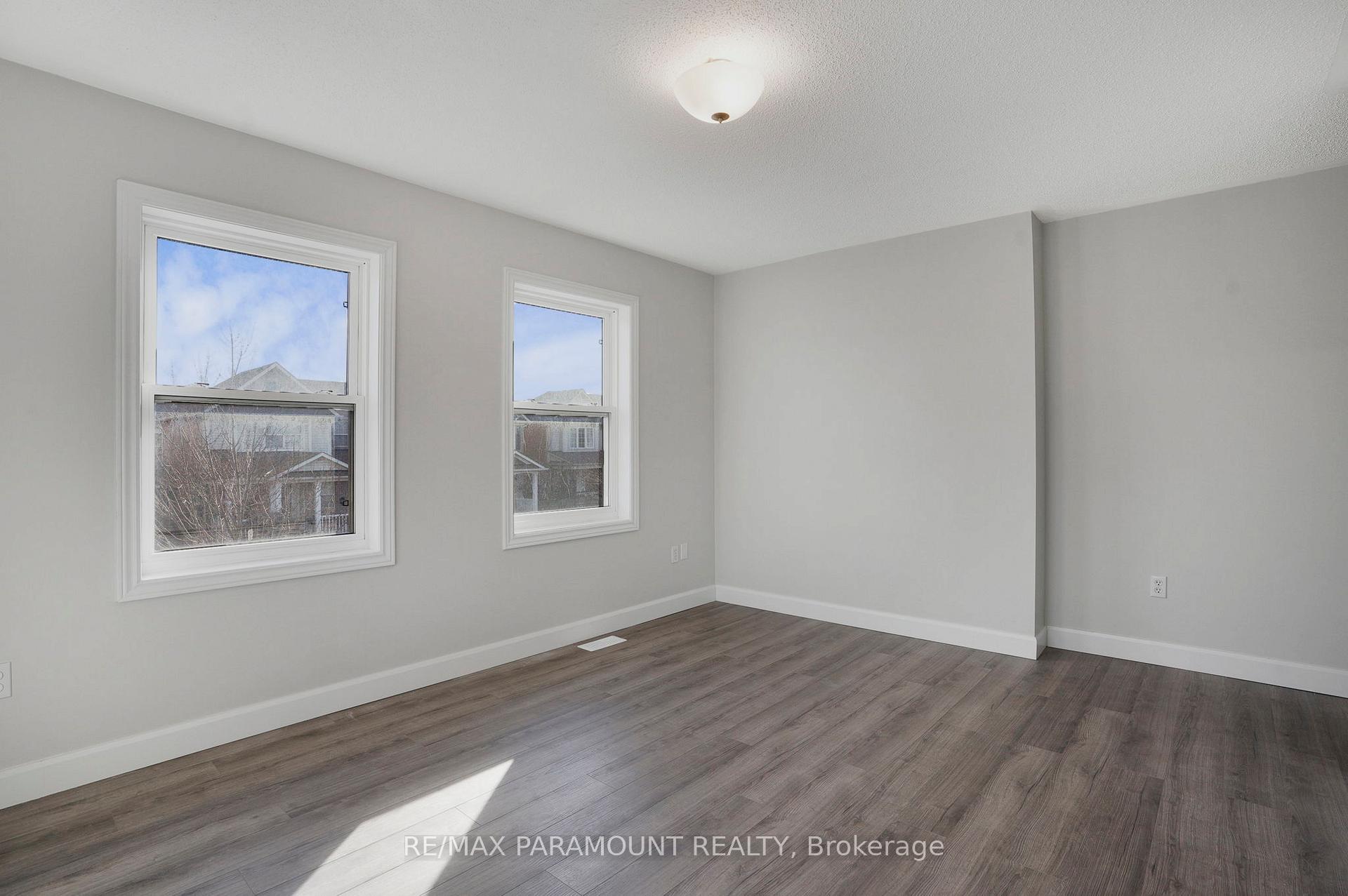 Photo 18 of 1605 Gowling Terrace, Milton, Clarke — HOMEH