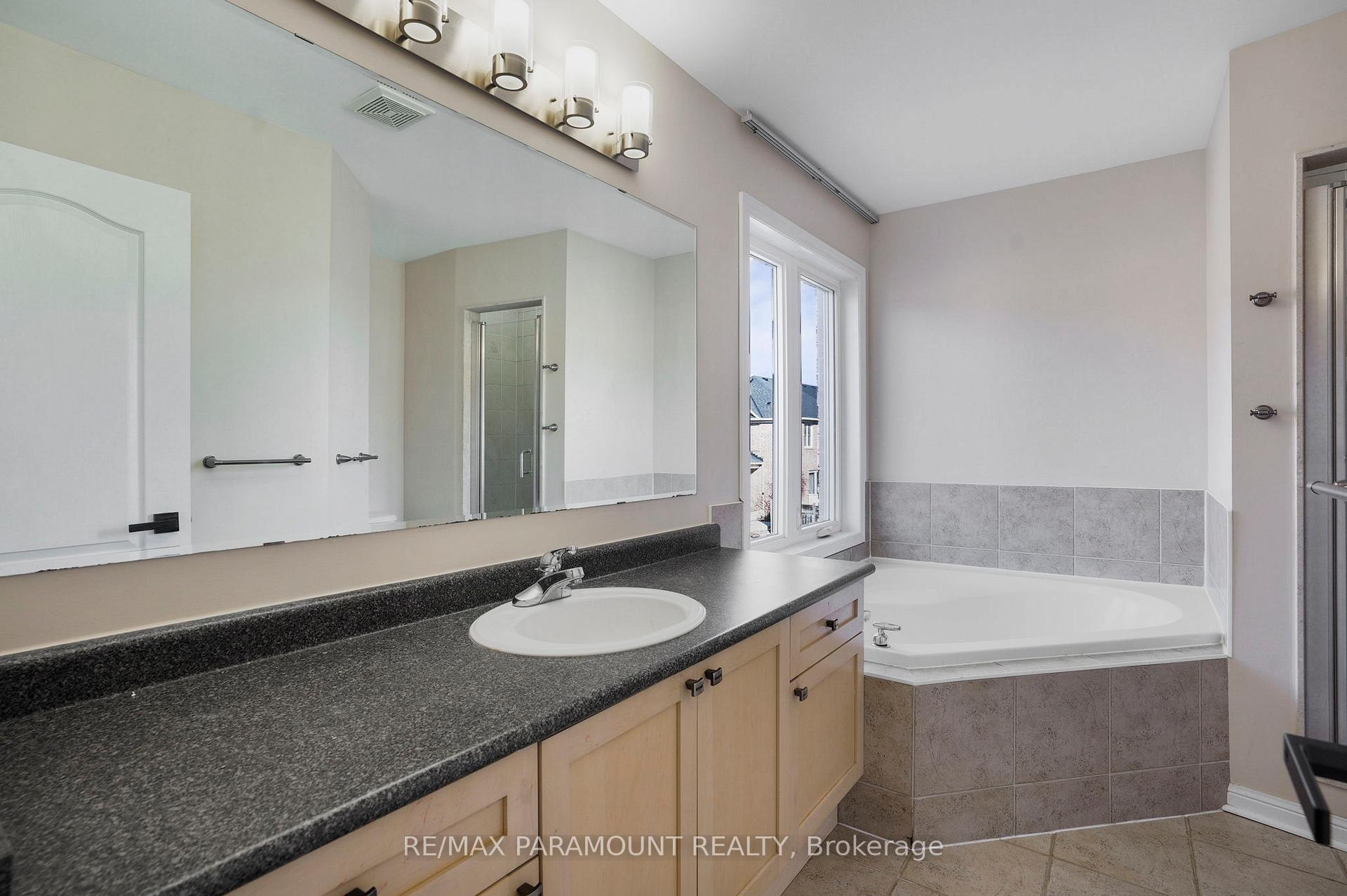 Photo 30 of 1605 Gowling Terrace, Milton, Clarke — HOMEH