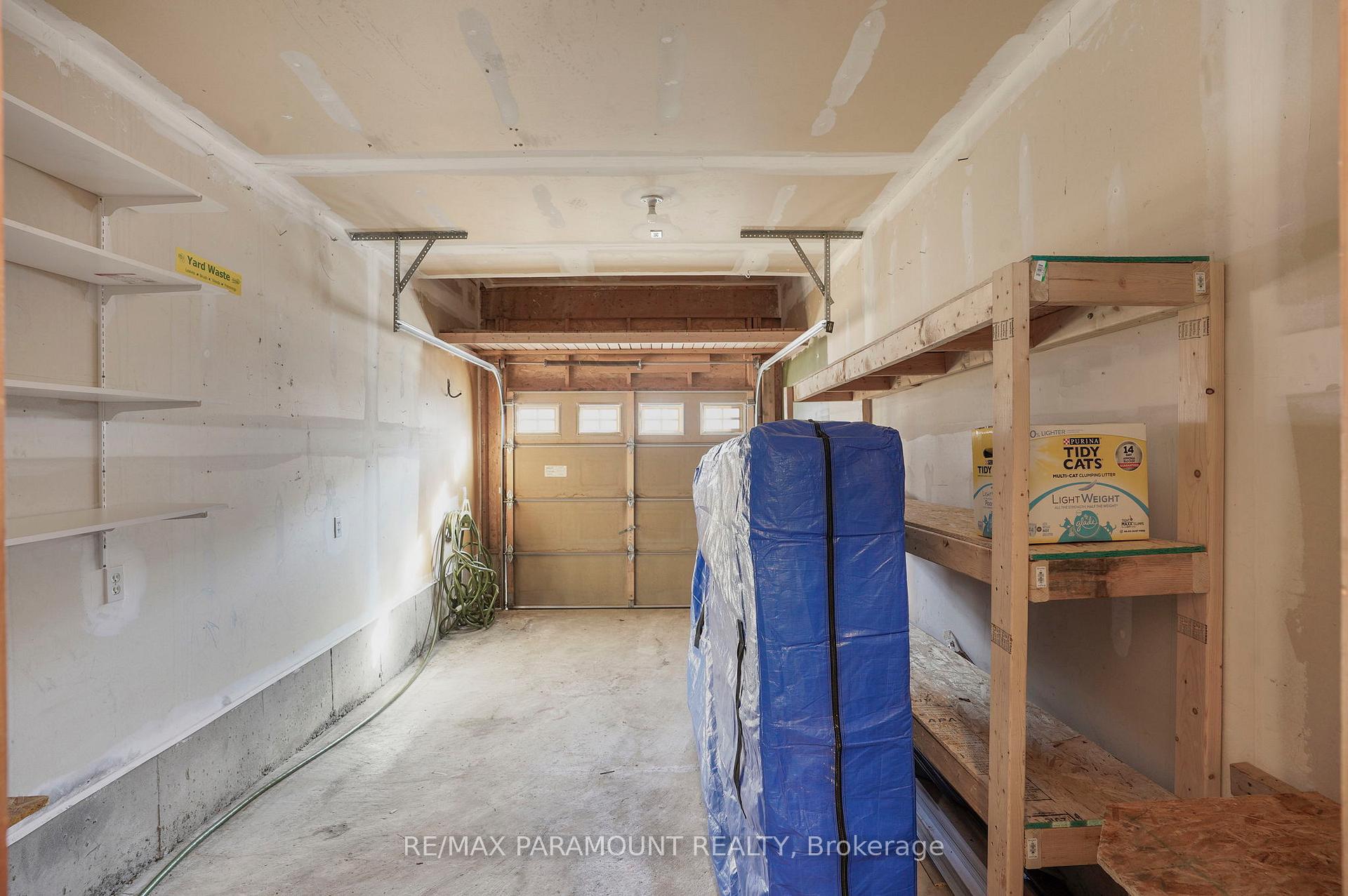 Photo 36 of 1605 Gowling Terrace, Milton, Clarke — HOMEH