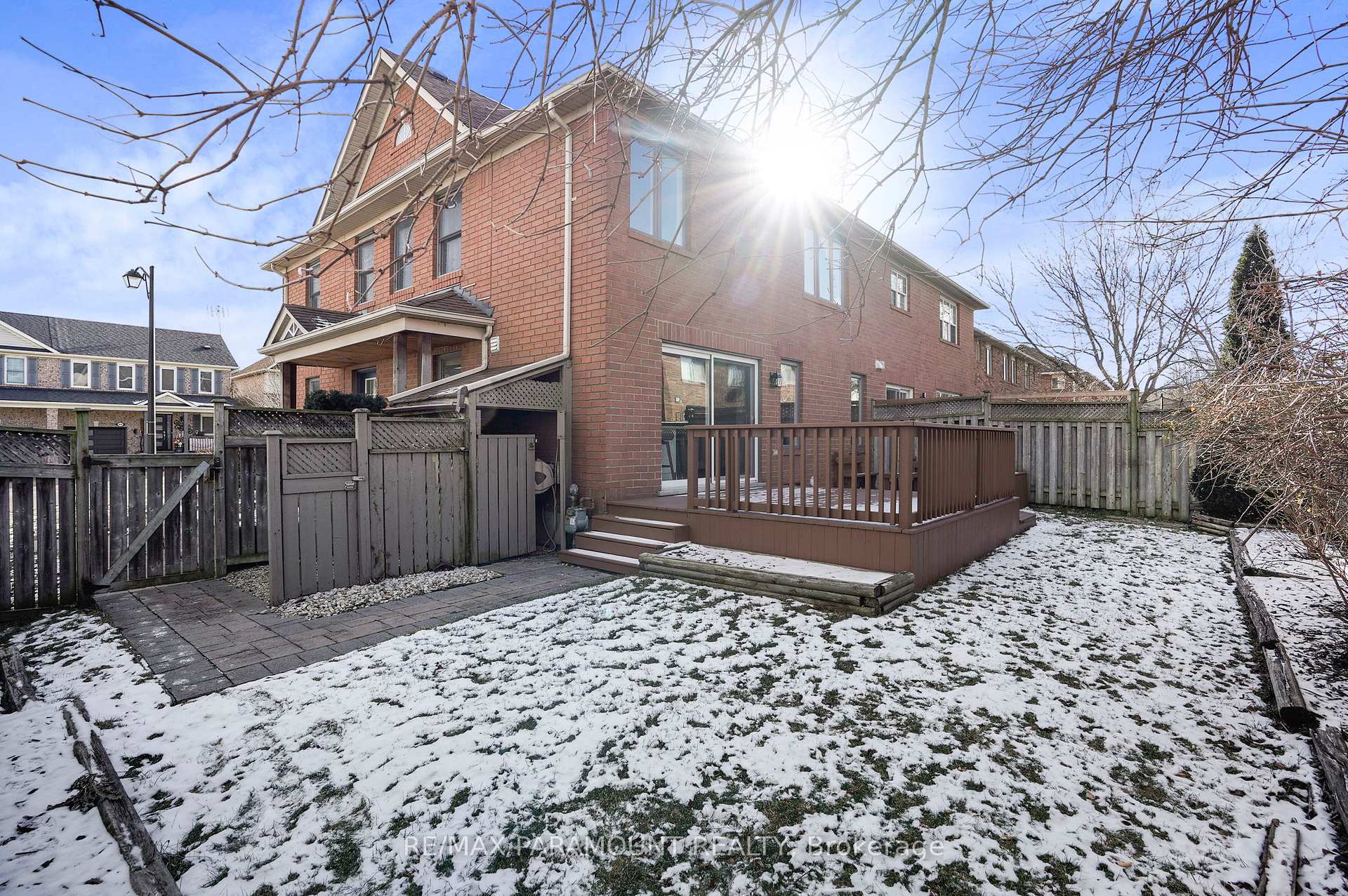 Photo 38 of 1605 Gowling Terrace, Milton, Clarke — HOMEH