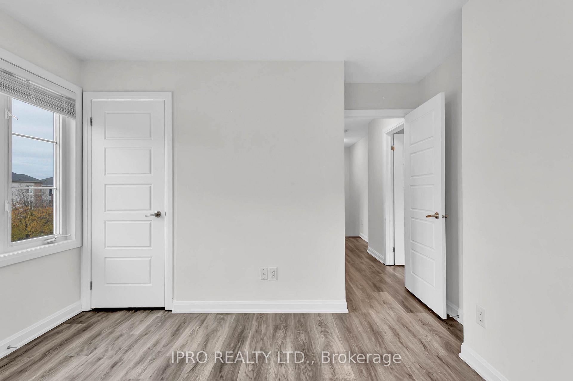 Photo 21 of Unit 33, 165 Hampshire Way, Milton, Dempsey — HOMEH