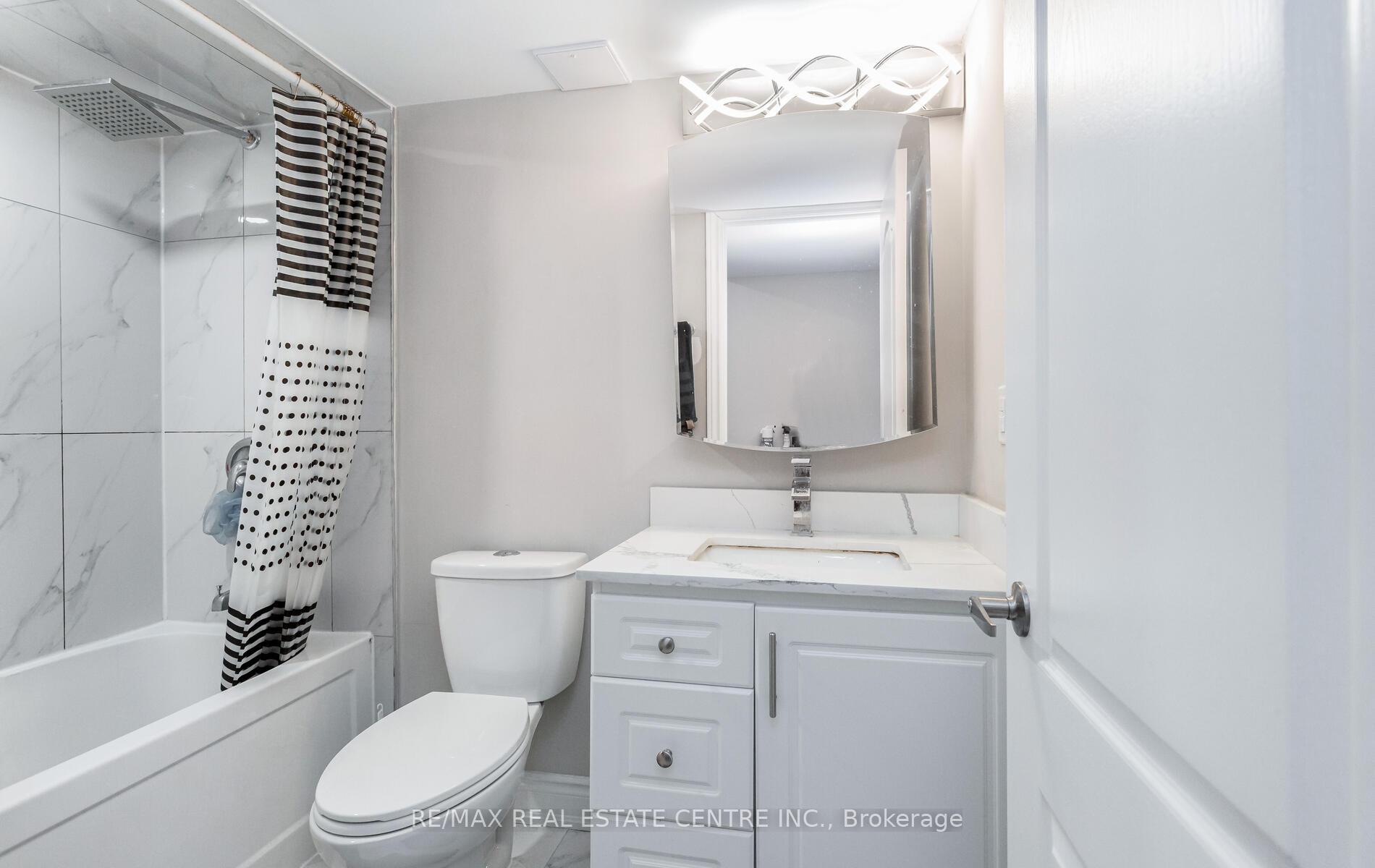 Photo 35 of 949 logan Drive, Milton, Cobban — HOMEH