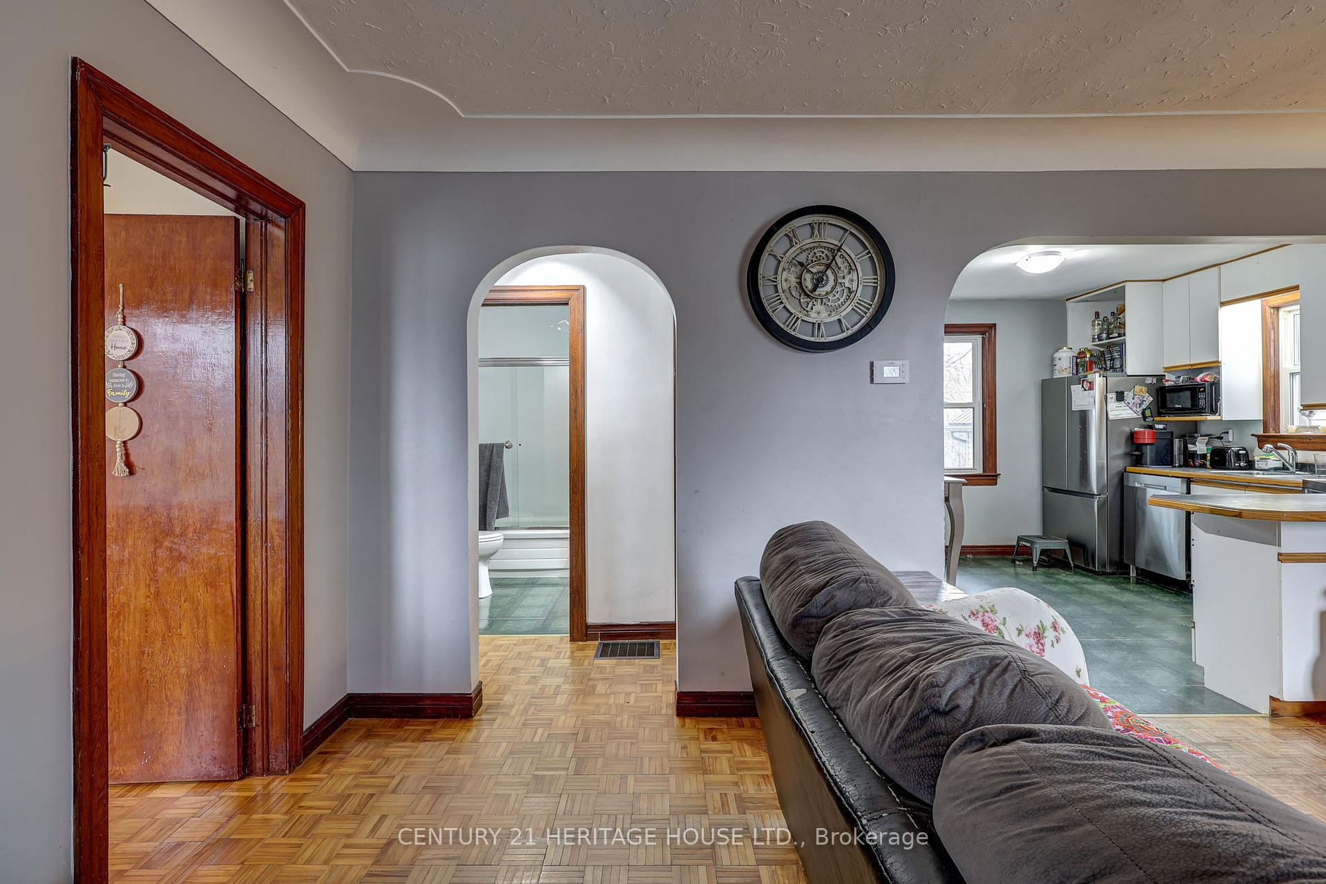 Photo 8 of 77 Fourth Avenue, Aylmer — HOMEH