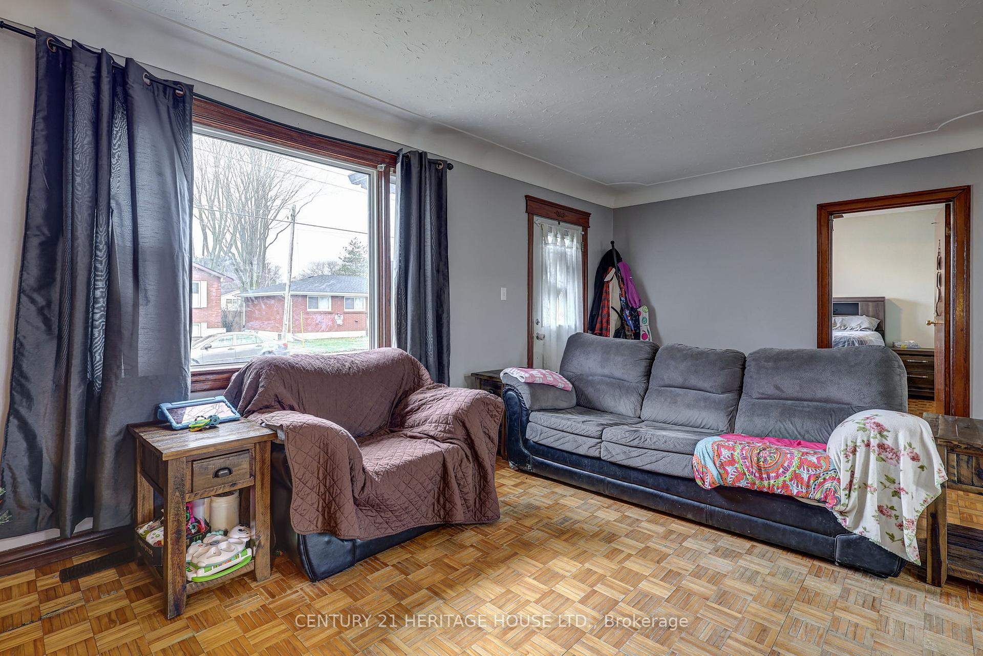 Photo 14 of 77 Fourth Avenue, Aylmer — HOMEH
