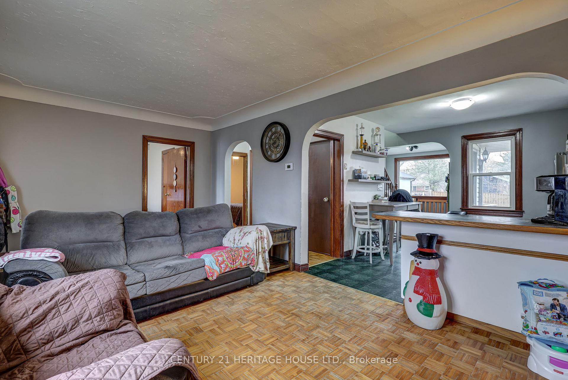 Photo 16 of 77 Fourth Avenue, Aylmer — HOMEH