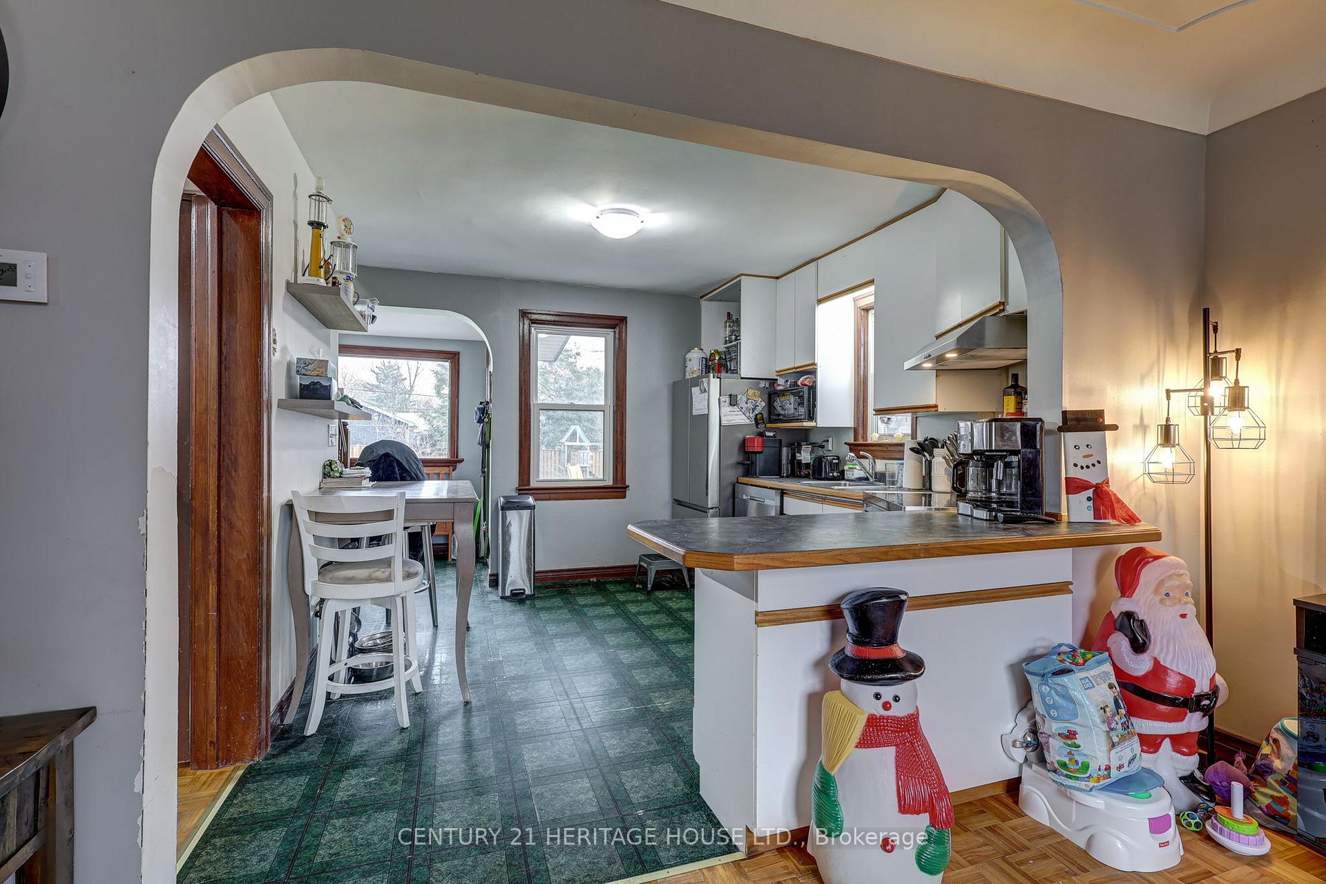 Photo 17 of 77 Fourth Avenue, Aylmer — HOMEH