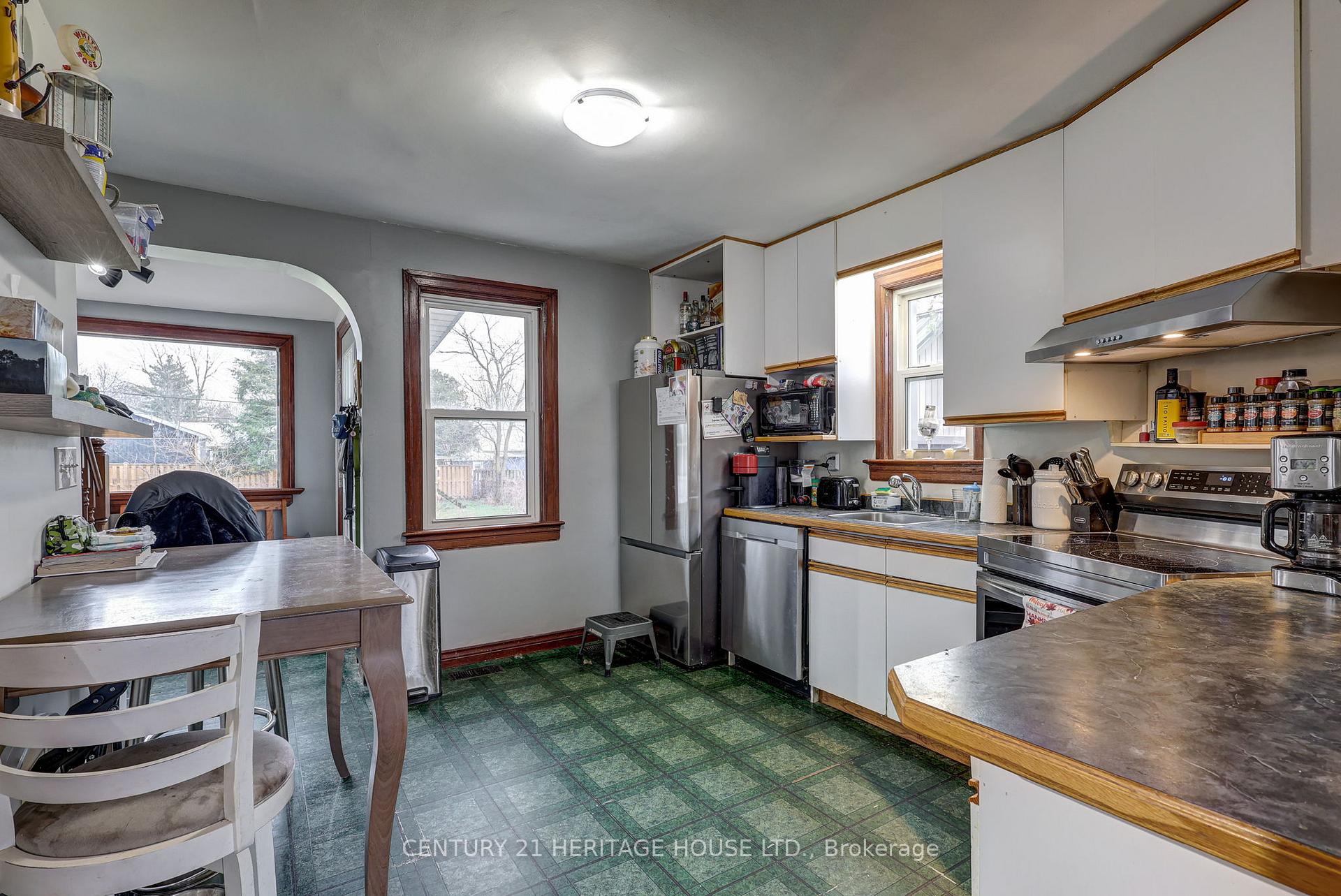 Photo 18 of 77 Fourth Avenue, Aylmer — HOMEH