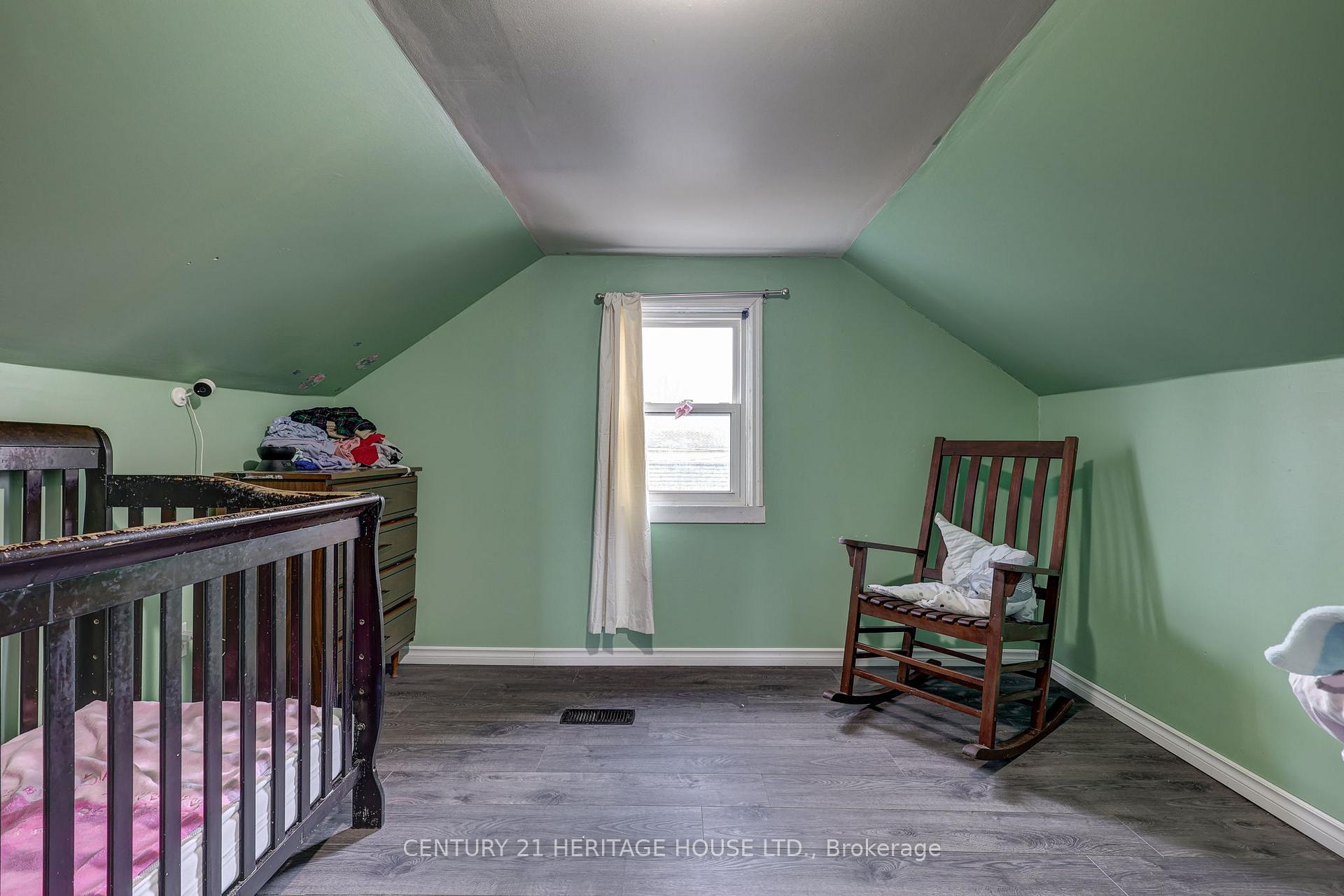Photo 32 of 77 Fourth Avenue, Aylmer — HOMEH