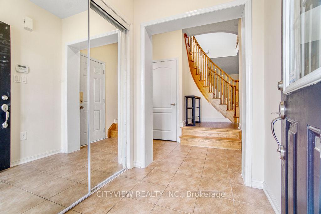 Photo 6 of 984 Dice Way E, Milton, Willmott — HOMEH
