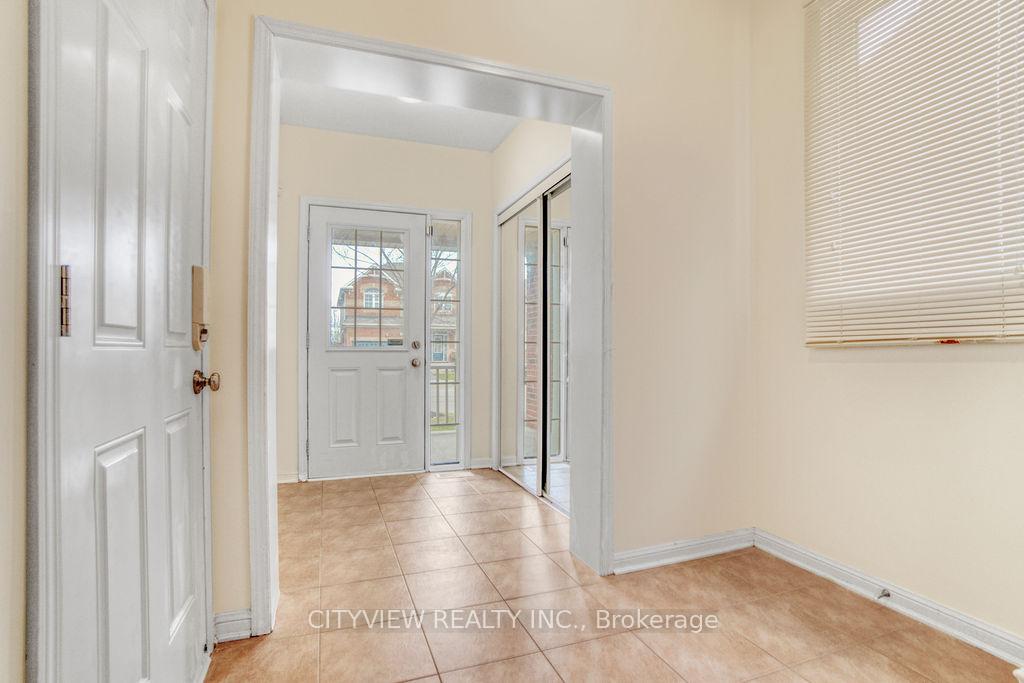 Photo 7 of 984 Dice Way E, Milton, Willmott — HOMEH