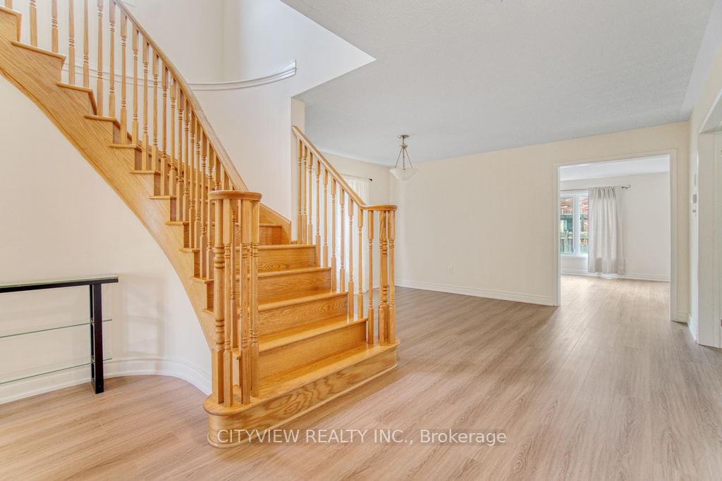 Photo 8 of 984 Dice Way E, Milton, Willmott — HOMEH