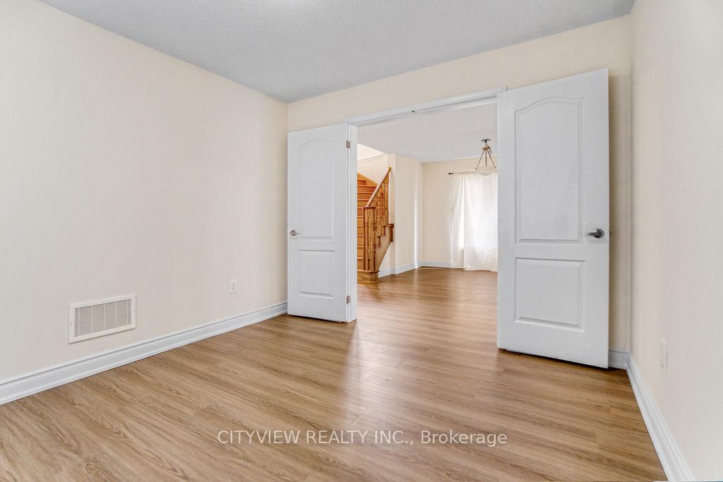 Photo 12 of 984 Dice Way E, Milton, Willmott — HOMEH