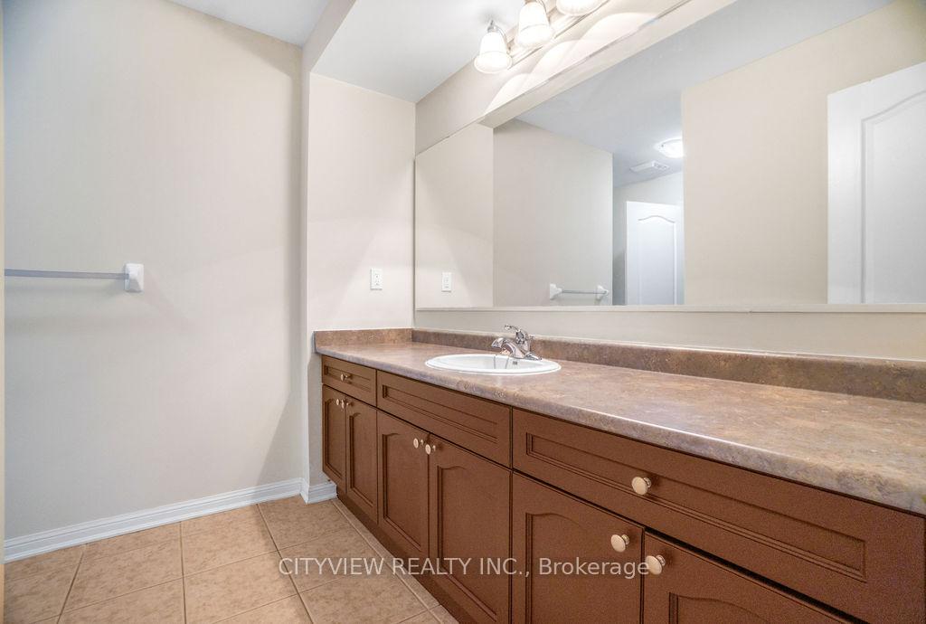 Photo 33 of 984 Dice Way E, Milton, Willmott — HOMEH