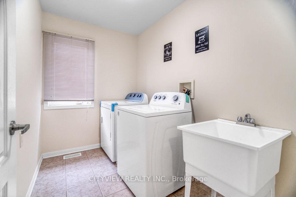 Photo 35 of 984 Dice Way E, Milton, Willmott — HOMEH