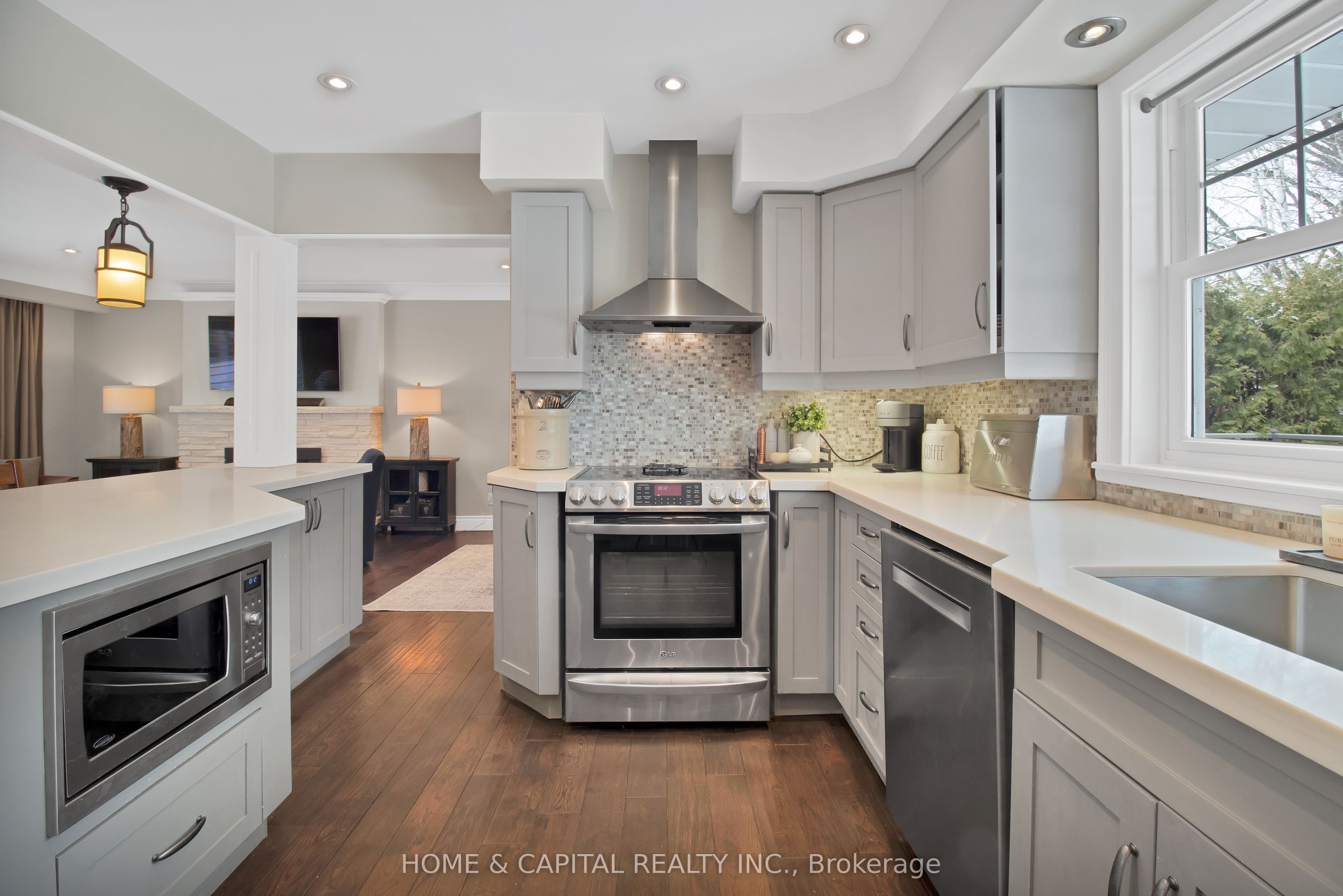 Photo 60 of 4069 Spruce Avenue, Burlington, Shoreacres — HOMEH