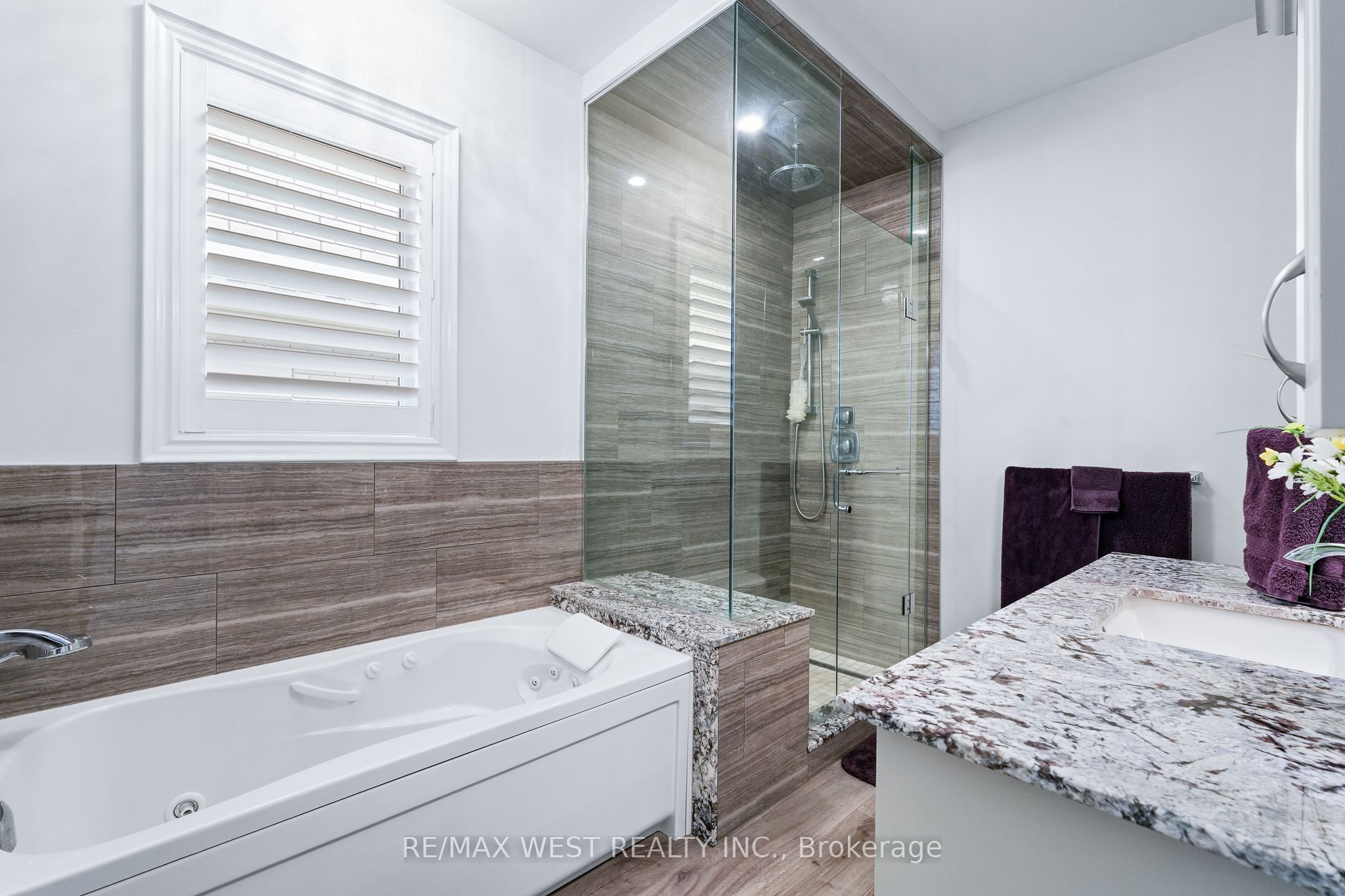 Photo 75 of Unit 29, 109 Ridge Way, New Tecumseth, Alliston — HOMEH