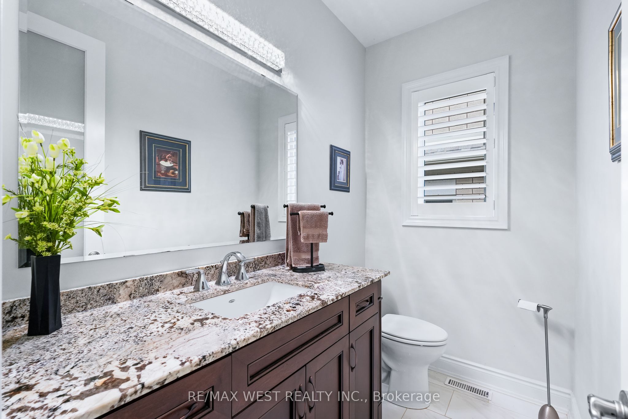 Photo 72 of Unit 29, 109 Ridge Way, New Tecumseth, Alliston — HOMEH