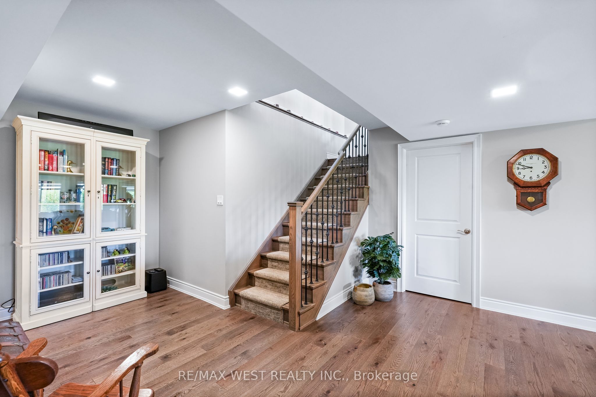 Photo 62 of Unit 29, 109 Ridge Way, New Tecumseth, Alliston — HOMEH