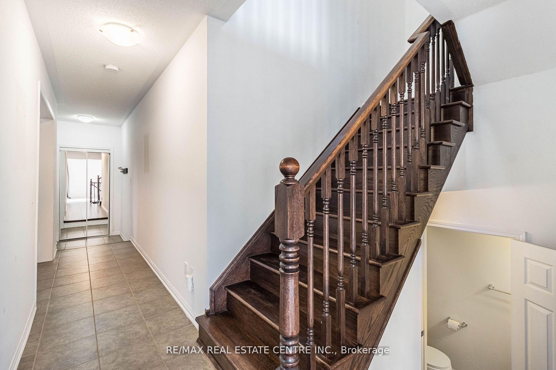 Photo 4 of 782 Johnson Heights, Milton, Coates — HOMEH