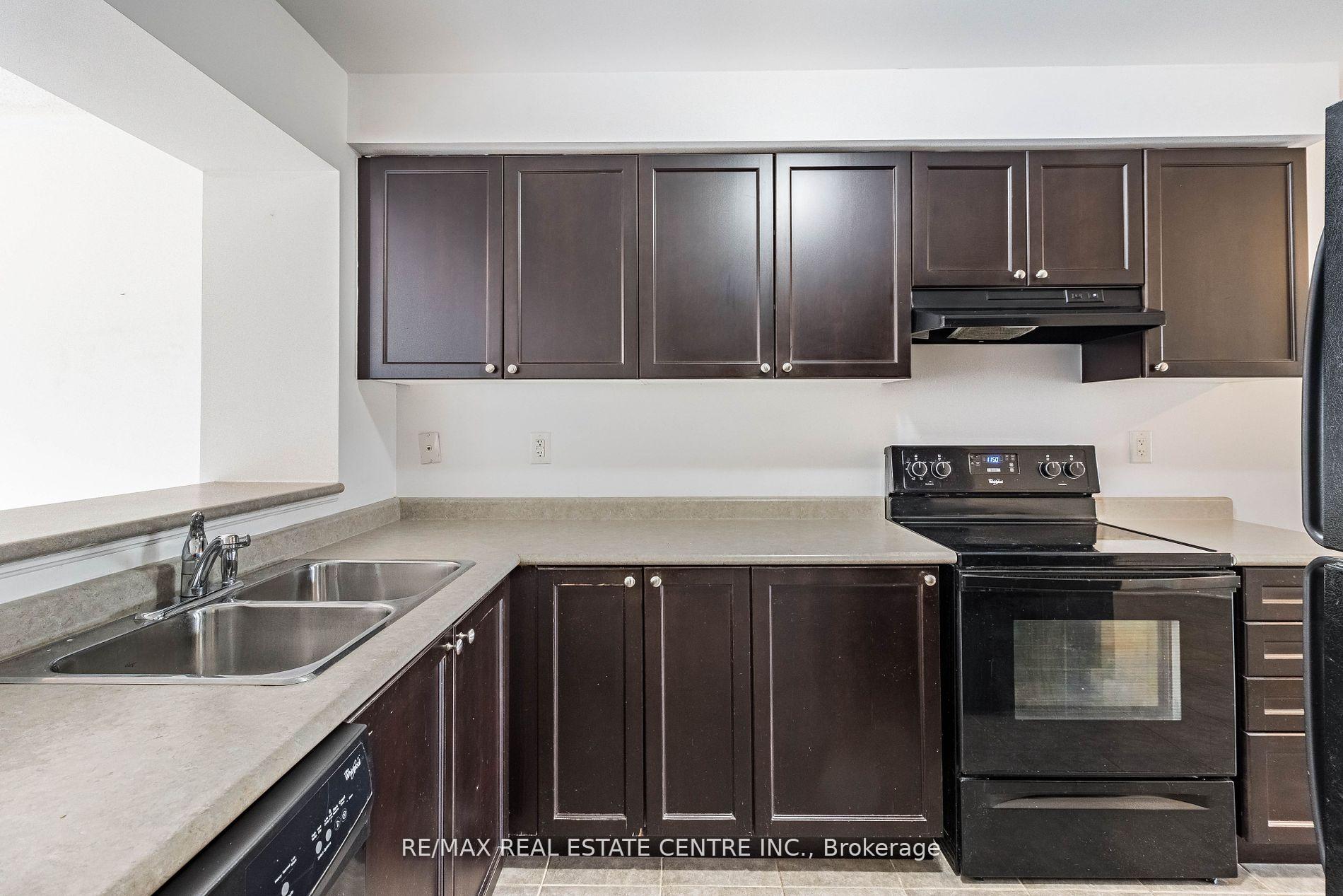 Photo 8 of 782 Johnson Heights, Milton, Coates — HOMEH