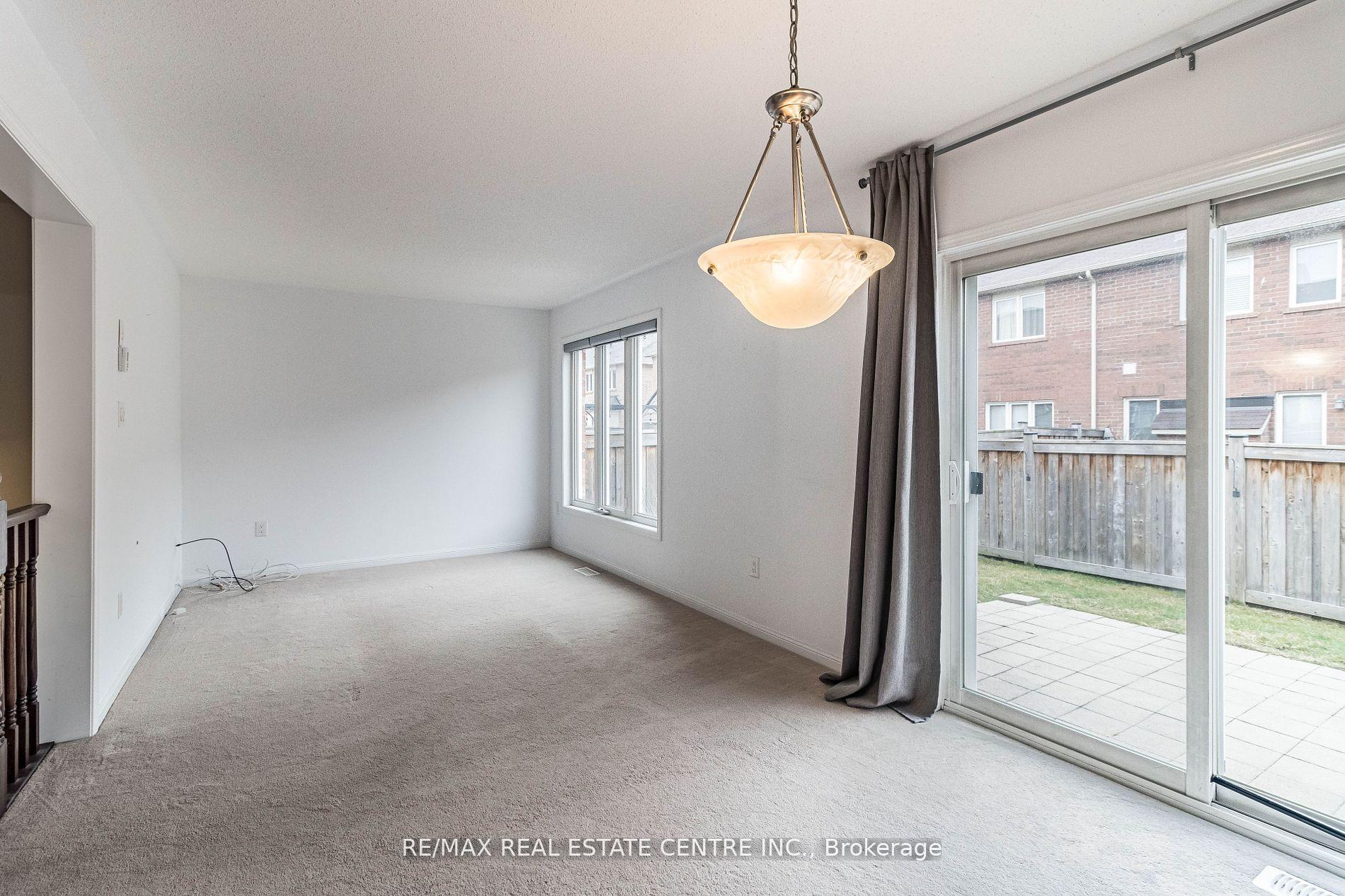 Photo 11 of 782 Johnson Heights, Milton, Coates — HOMEH