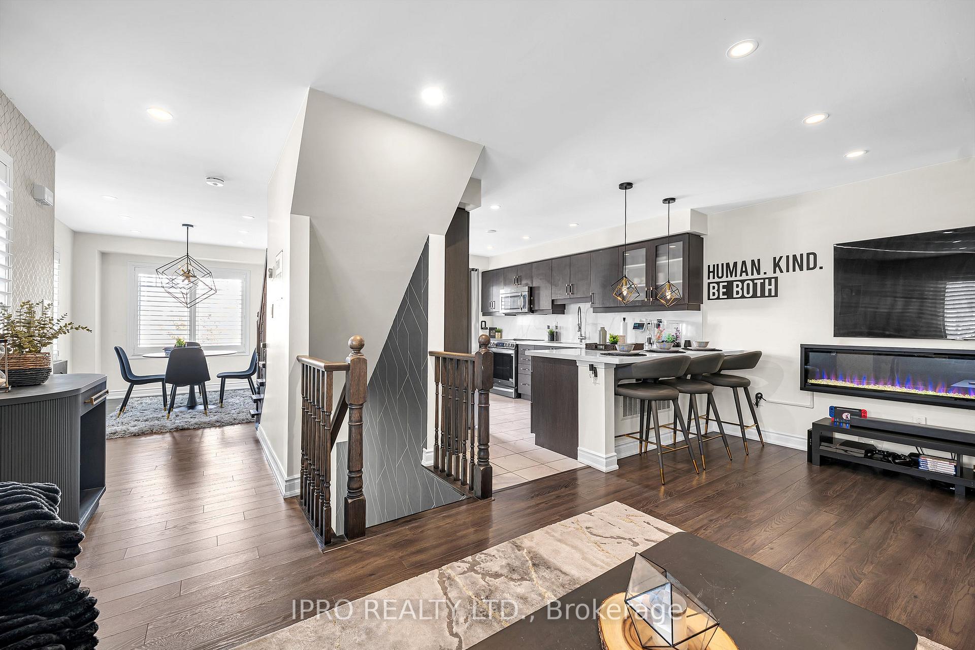 Photo 18 of 1637 LeBlanc Court, Milton, Ford — HOMEH