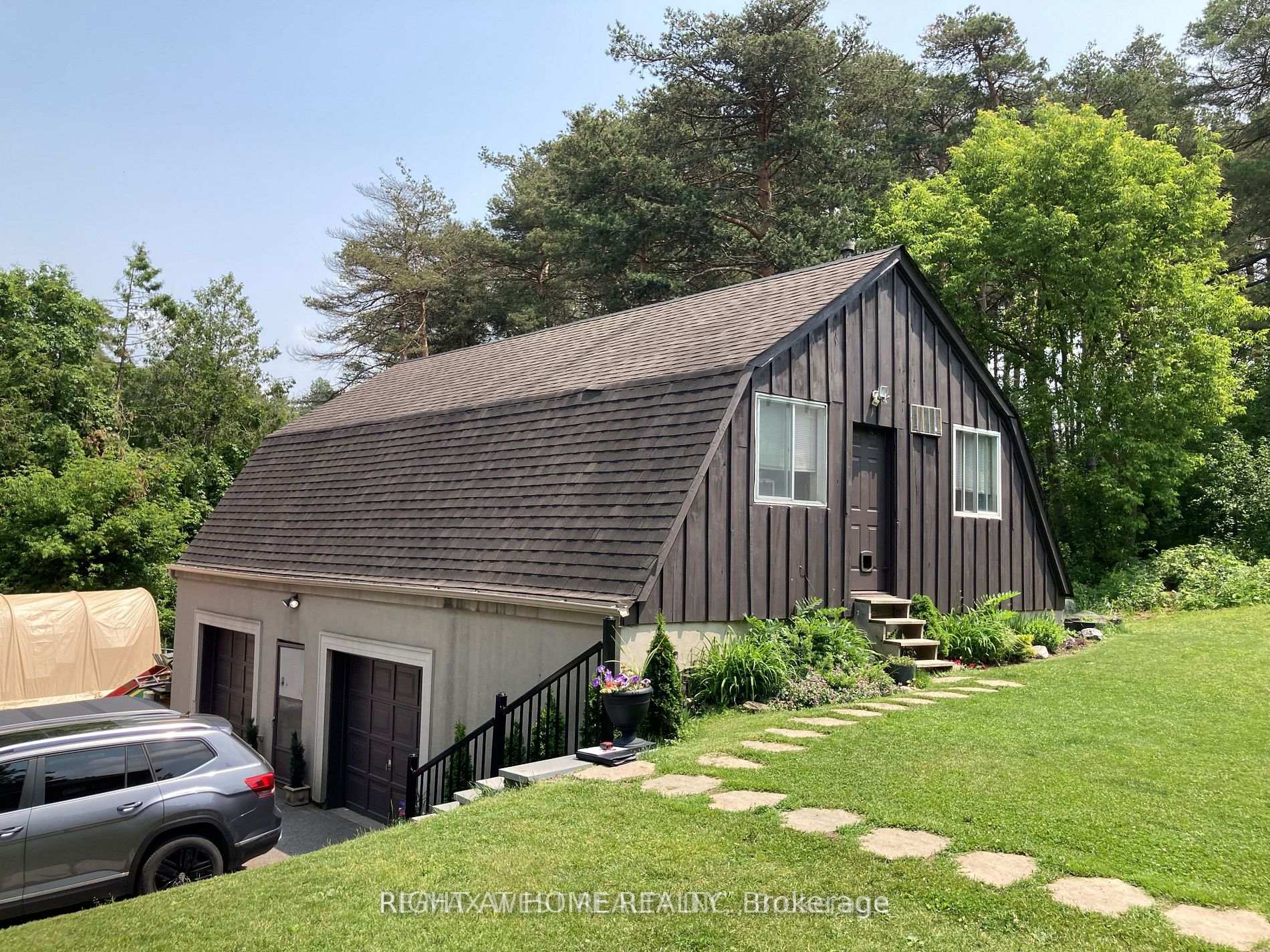 Photo 5 of 125 Ridge Road, Aurora, Aurora Estates — HOMEH