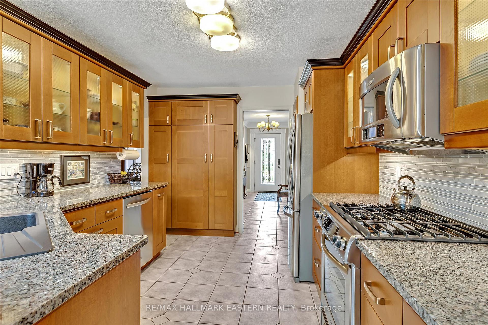 Photo 15 of 1886 Cherryhill Road, Peterborough, Monaghan Ward 2 — HOMEH