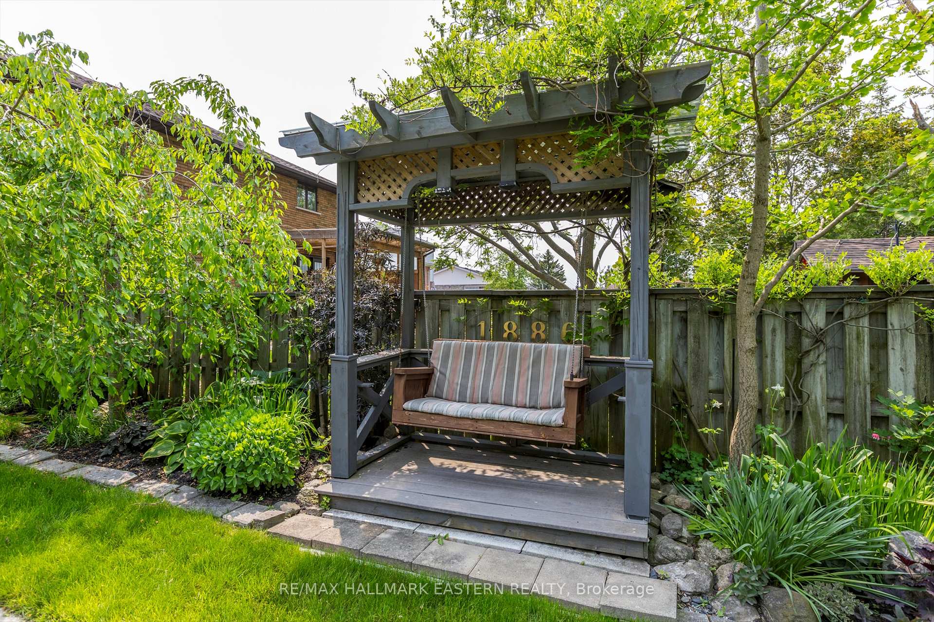 Photo 47 of 1886 Cherryhill Road, Peterborough, Monaghan Ward 2 — HOMEH