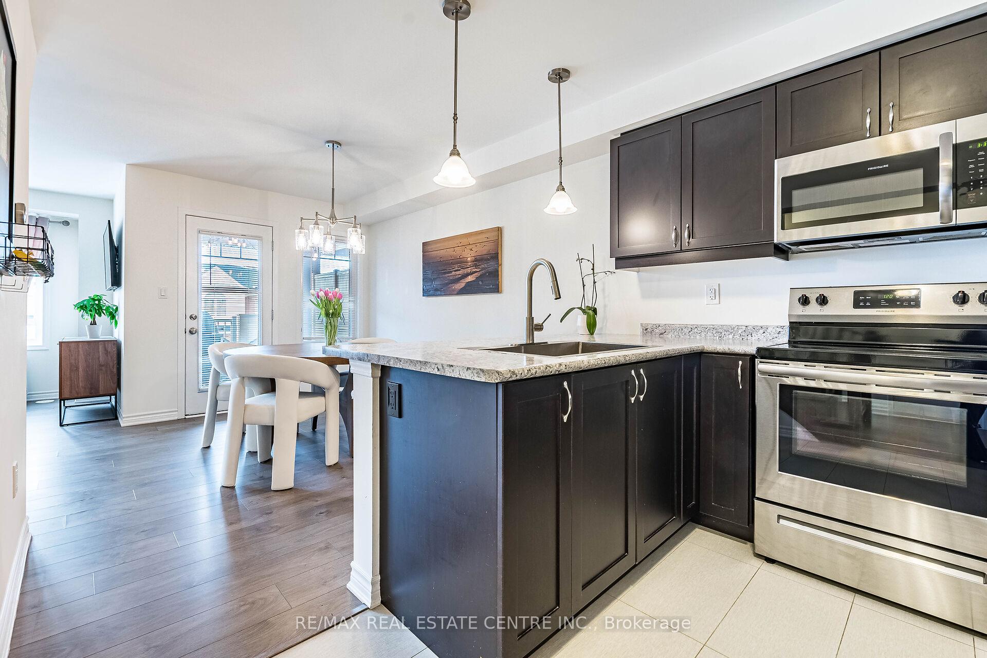 Photo 13 of 1141 Duignan Crescent, Milton, Ford — HOMEH