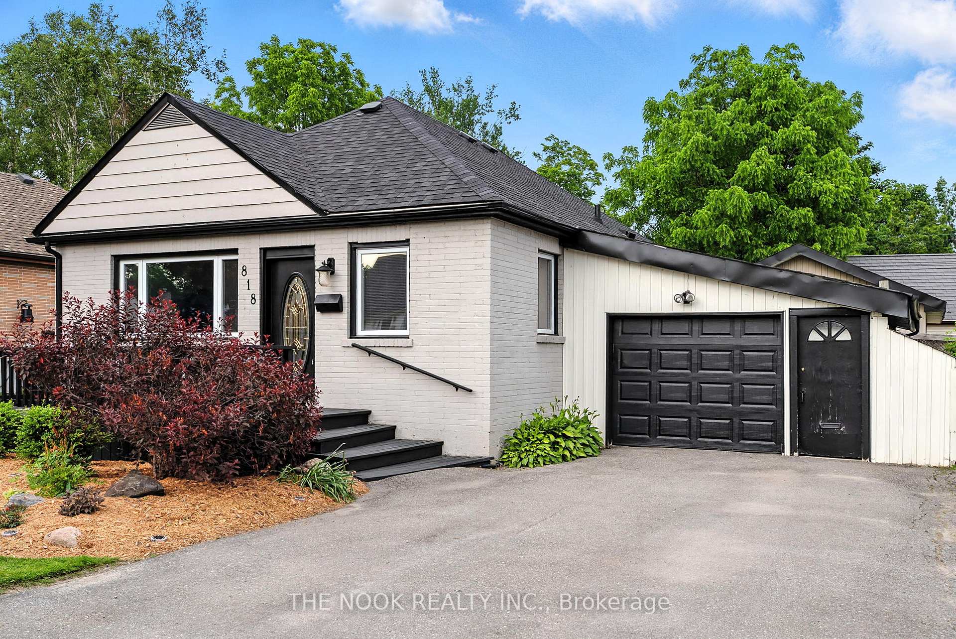 Photo 1 of 818 Nicholls Street, Peterborough, Northcrest Ward 5 — HOMEH