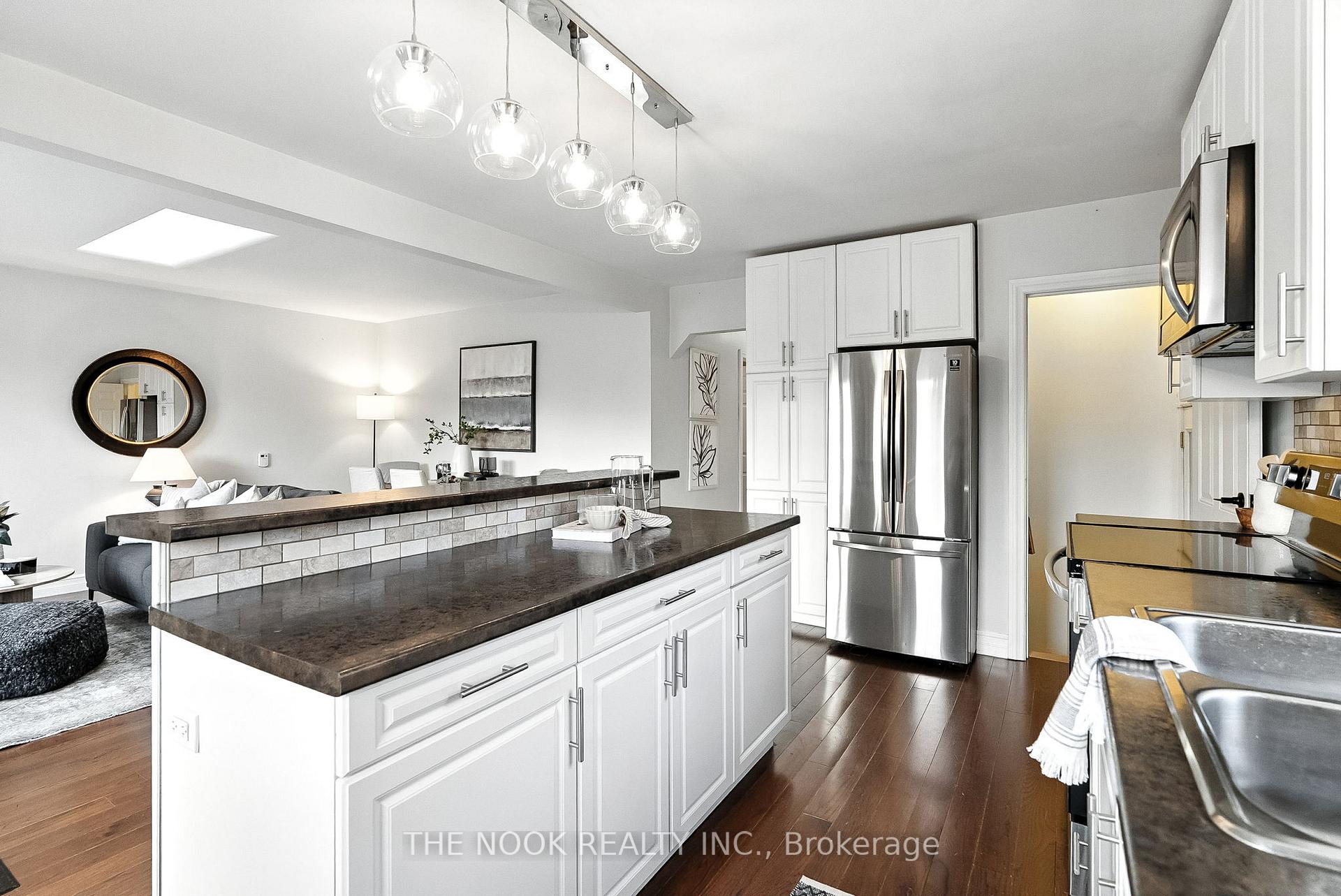 Photo 18 of 818 Nicholls Street, Peterborough, Northcrest Ward 5 — HOMEH