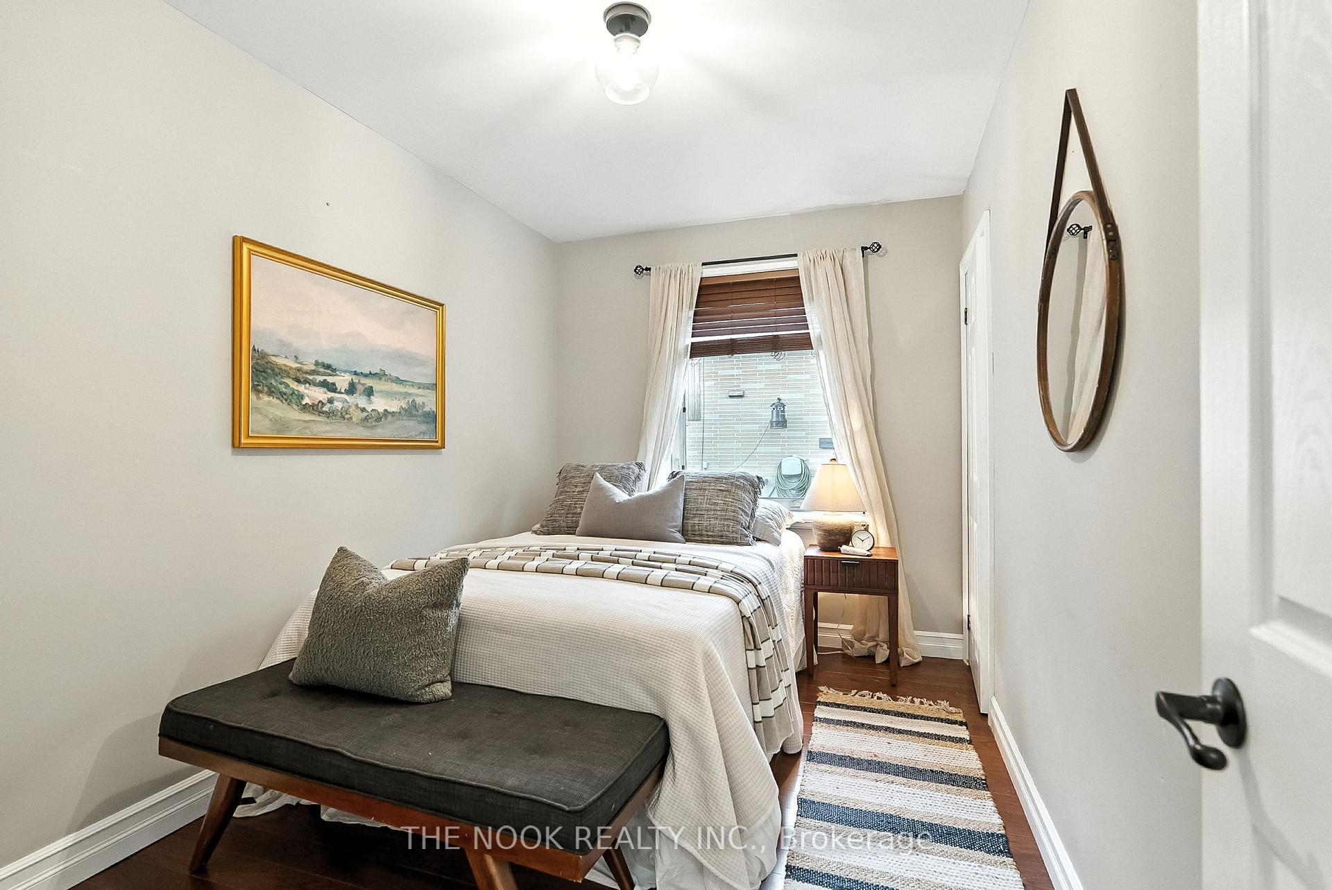 Photo 24 of 818 Nicholls Street, Peterborough, Northcrest Ward 5 — HOMEH
