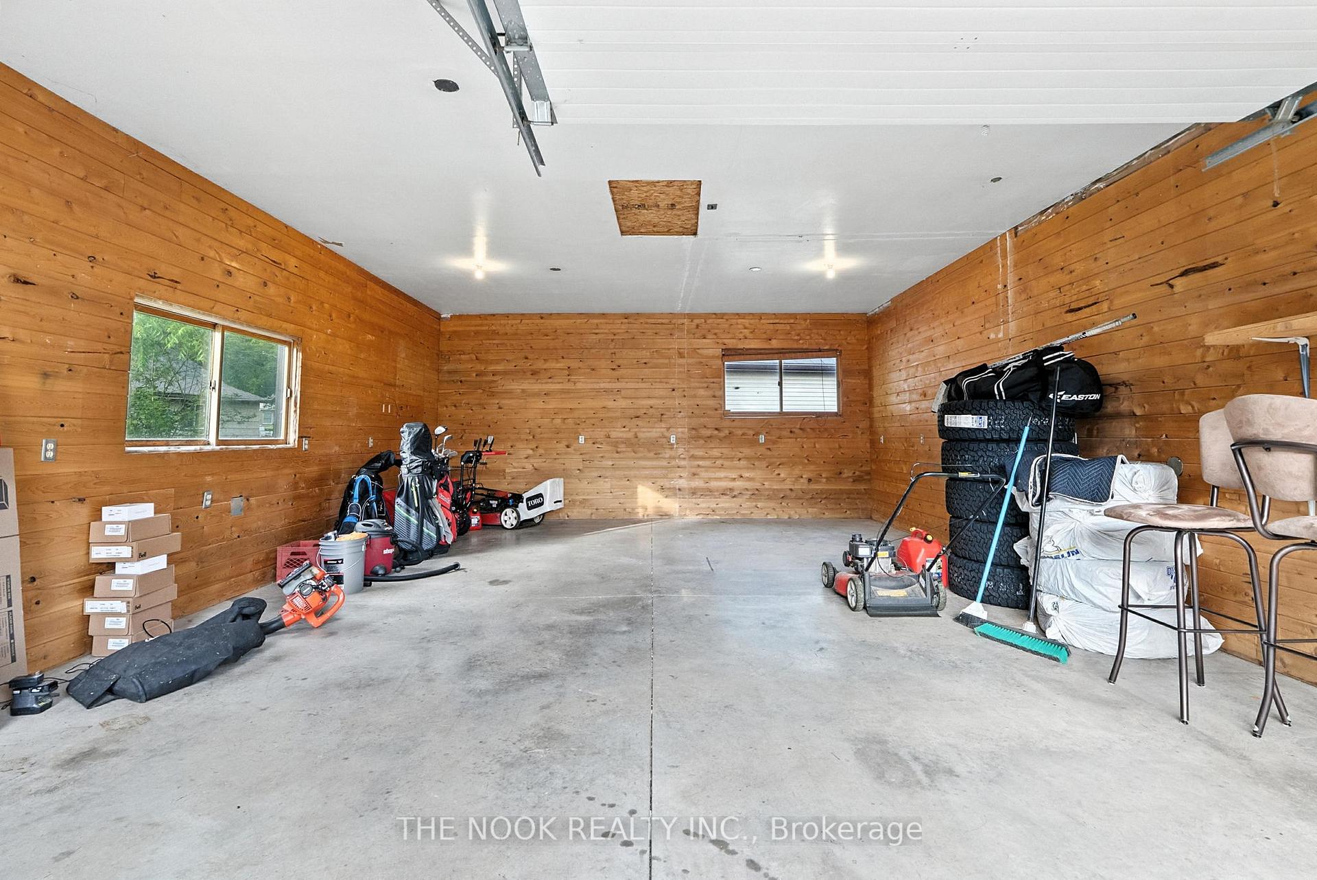 Photo 37 of 818 Nicholls Street, Peterborough, Northcrest Ward 5 — HOMEH