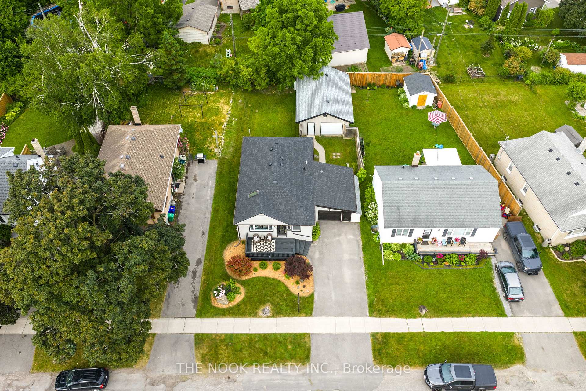 Photo 43 of 818 Nicholls Street, Peterborough, Northcrest Ward 5 — HOMEH