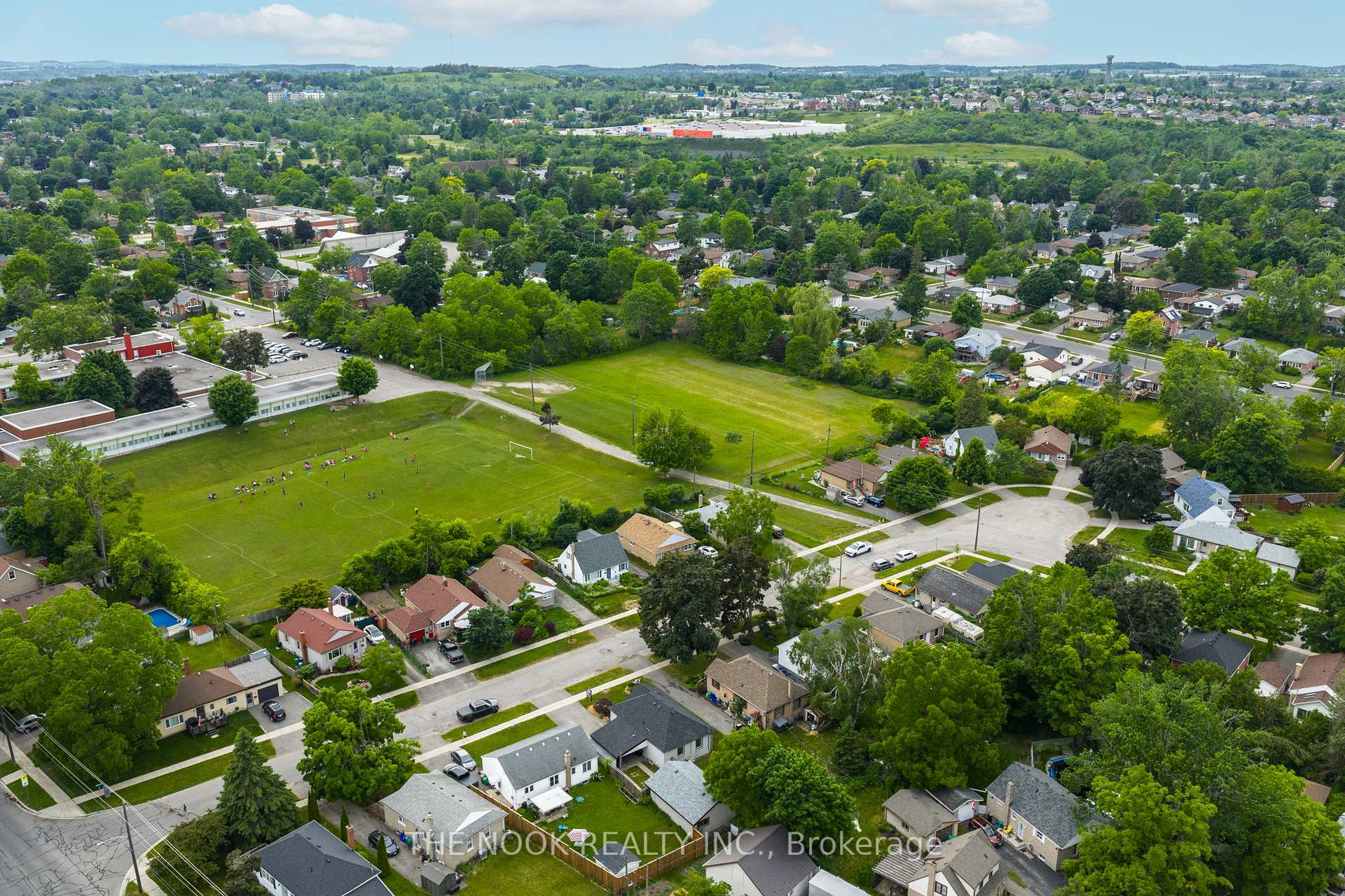 Photo 49 of 818 Nicholls Street, Peterborough, Northcrest Ward 5 — HOMEH