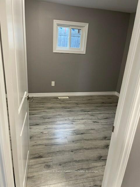 Photo 9 of 28 Grove Street E, Barrie, Wellington — HOMEH