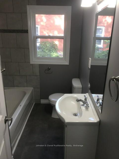 Photo 22 of 28 Grove Street E, Barrie, Wellington — HOMEH