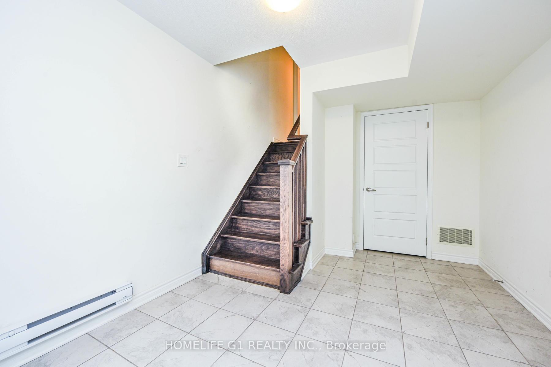Photo 7 of 277 Murlock Heights, Milton, Ford — HOMEH