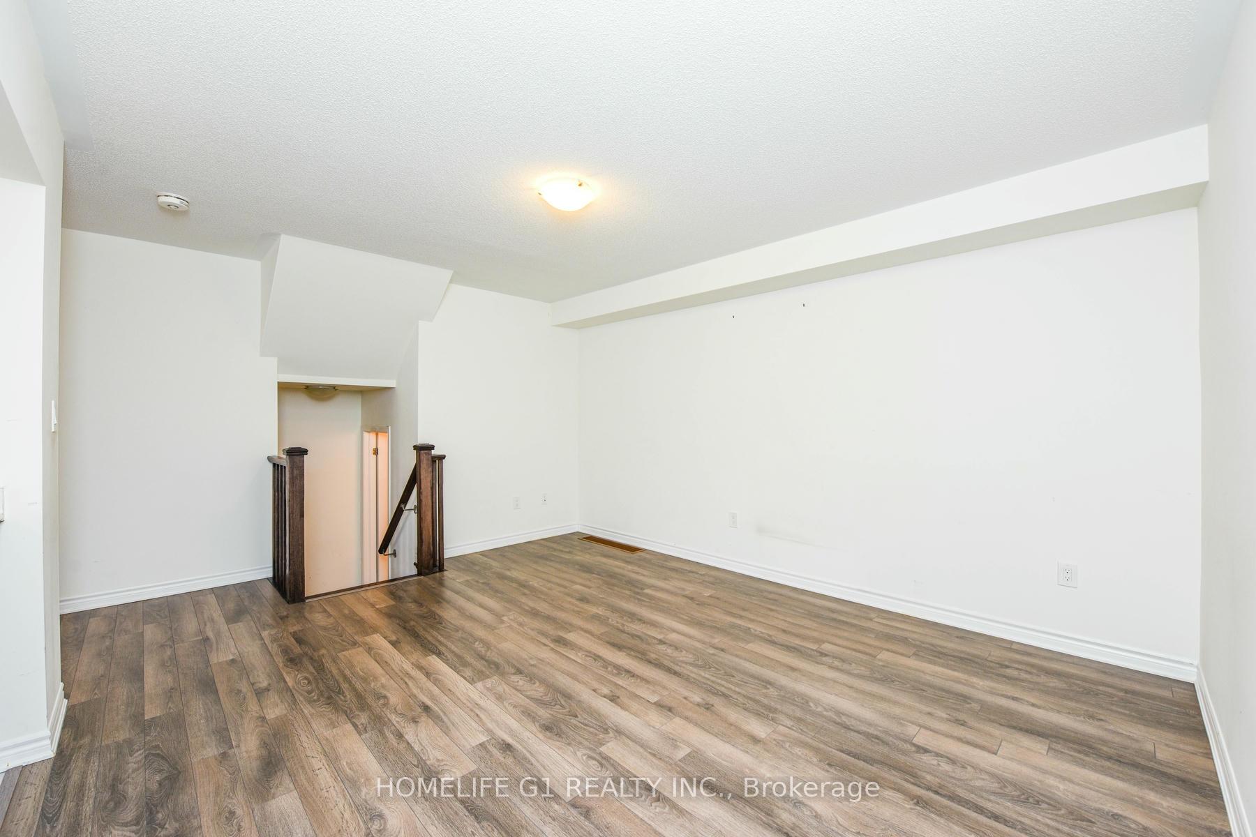 Photo 10 of 277 Murlock Heights, Milton, Ford — HOMEH