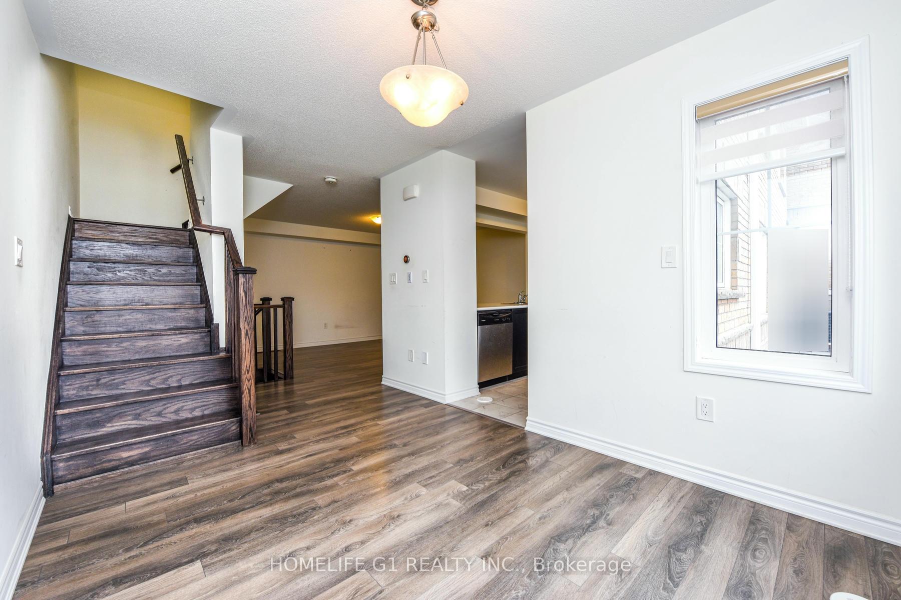 Photo 16 of 277 Murlock Heights, Milton, Ford — HOMEH