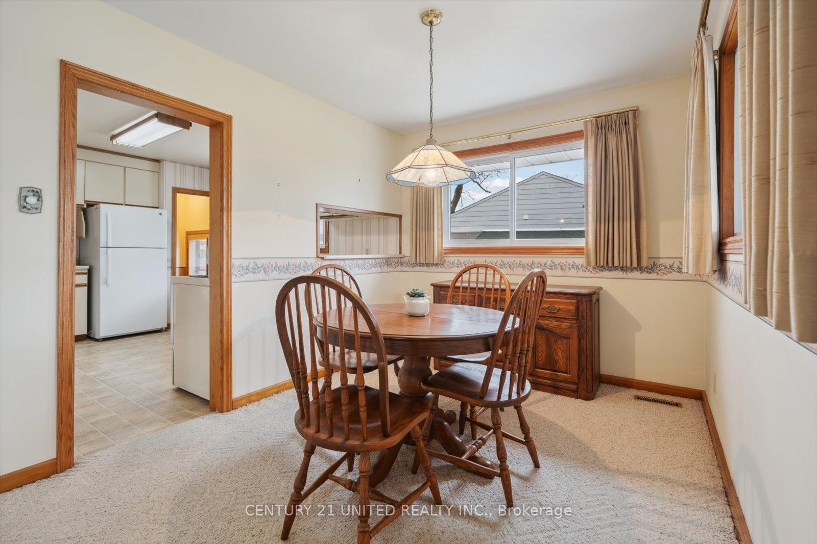 Photo 18 of 980 Oriole Drive, Peterborough, Northcrest Ward 5 — HOMEH