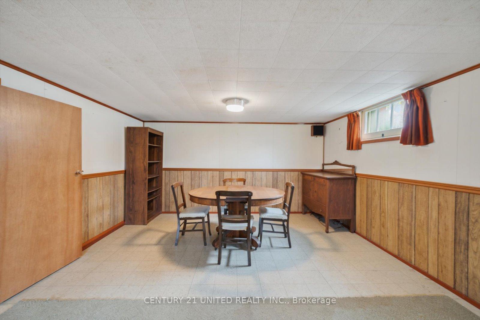 Photo 38 of 980 Oriole Drive, Peterborough, Northcrest Ward 5 — HOMEH