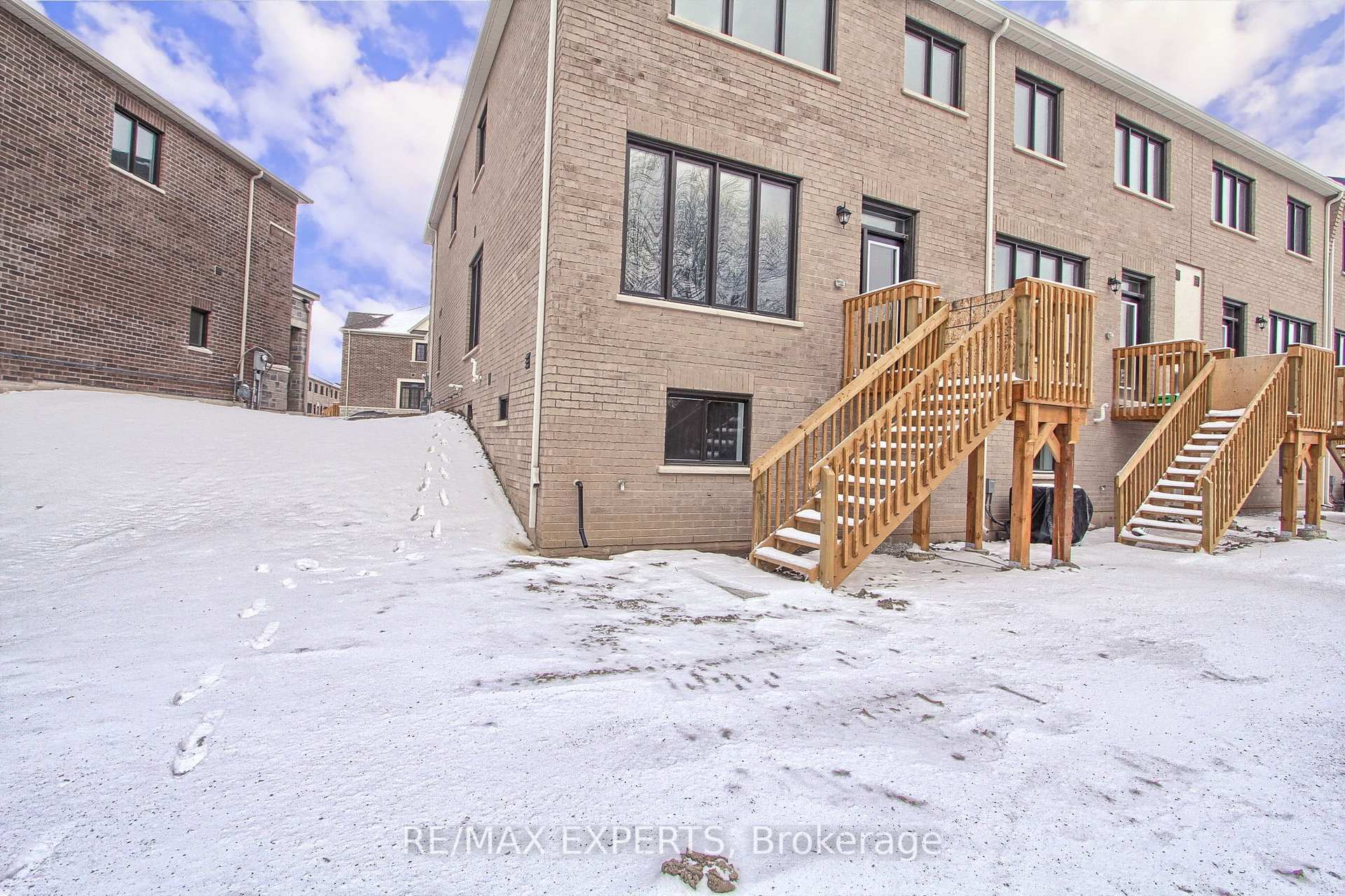 Photo 25 of 557 Celandine Terrace, Milton, Walker — HOMEH