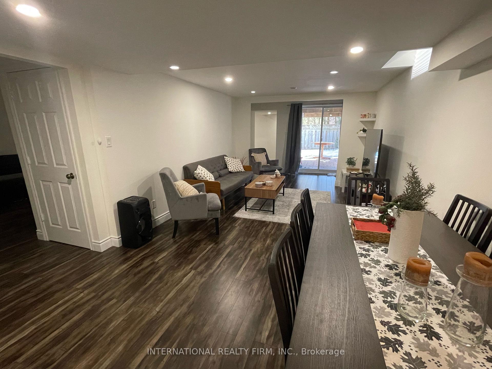 Photo 9 of Unit Basement, 141 Kemano Road, Aurora, Aurora Heights — HOMEH