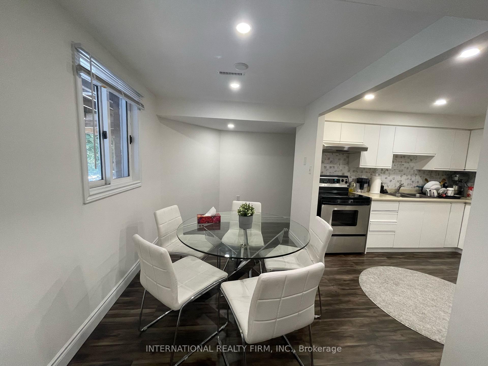 Photo 12 of Unit Basement, 141 Kemano Road, Aurora, Aurora Heights — HOMEH