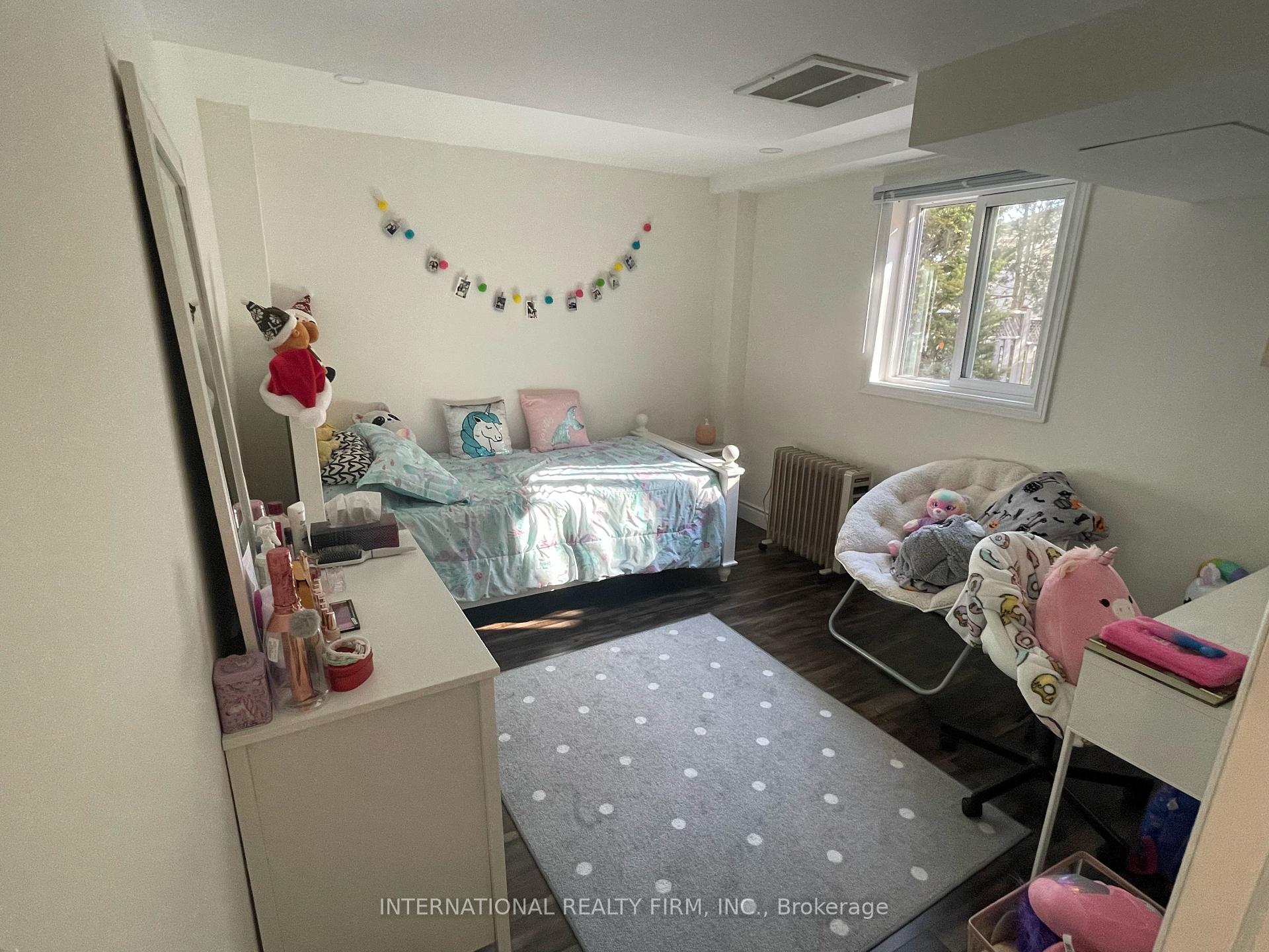 Photo 17 of Unit Basement, 141 Kemano Road, Aurora, Aurora Heights — HOMEH
